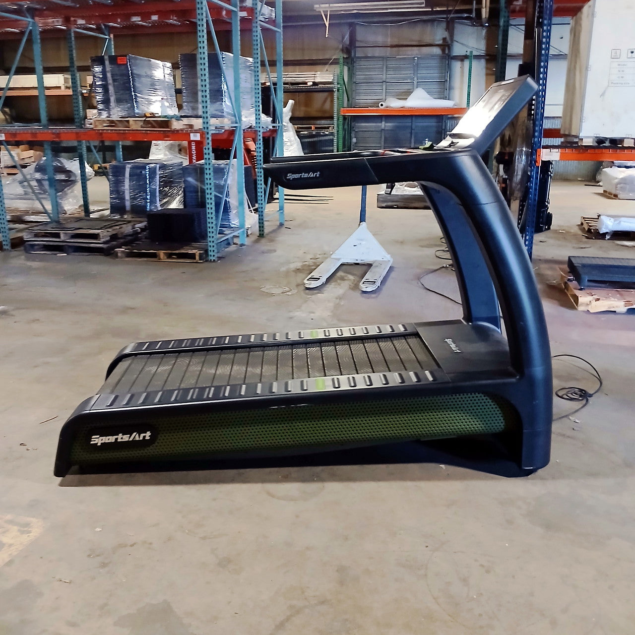SportsArt G690 Verde Treadmill