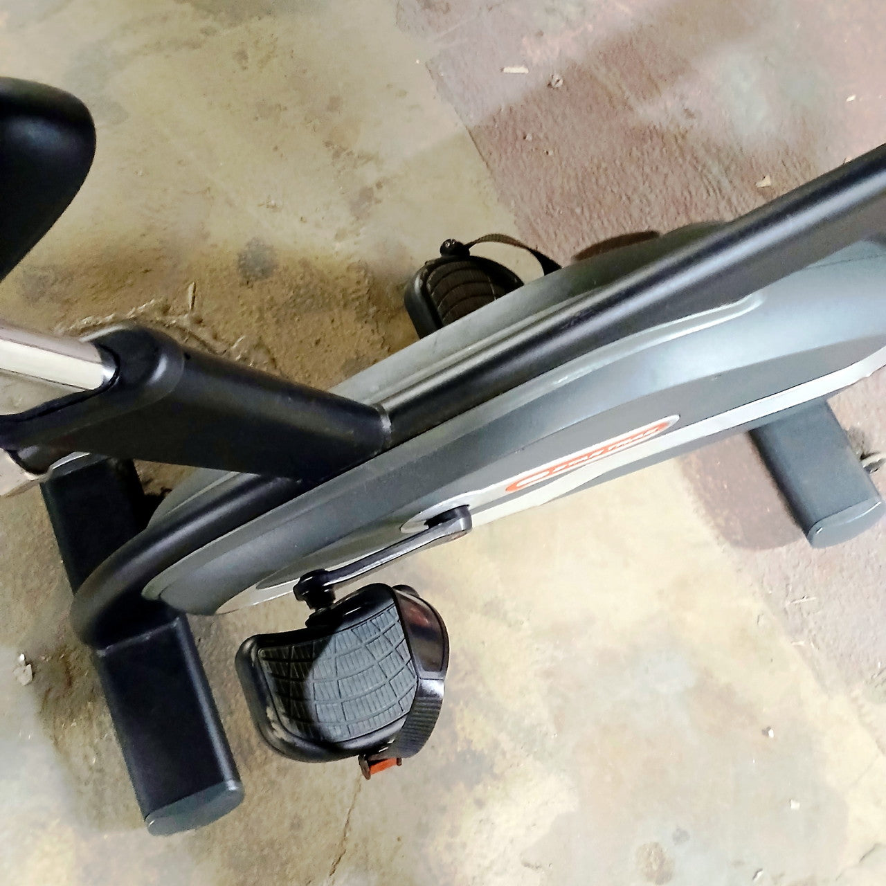 Star Trac 8UB Upright Bike with LCD Console