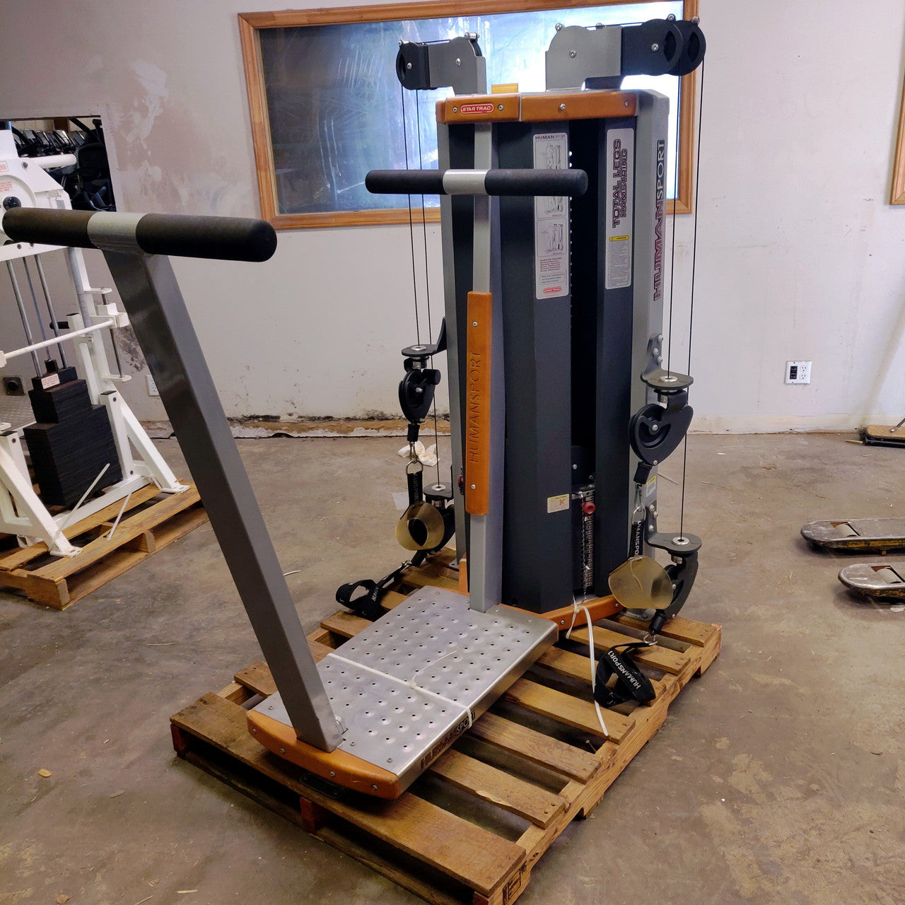 Star Trac Humansport Total Legs