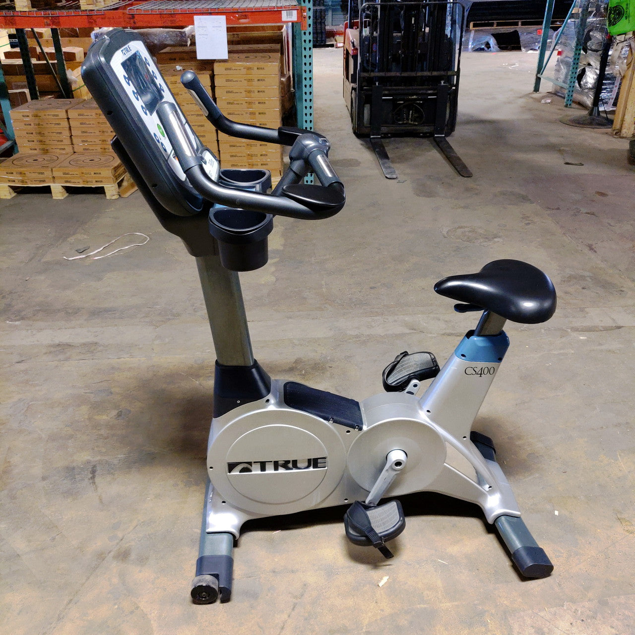 TRUE CS400 Upright Exercise Bike