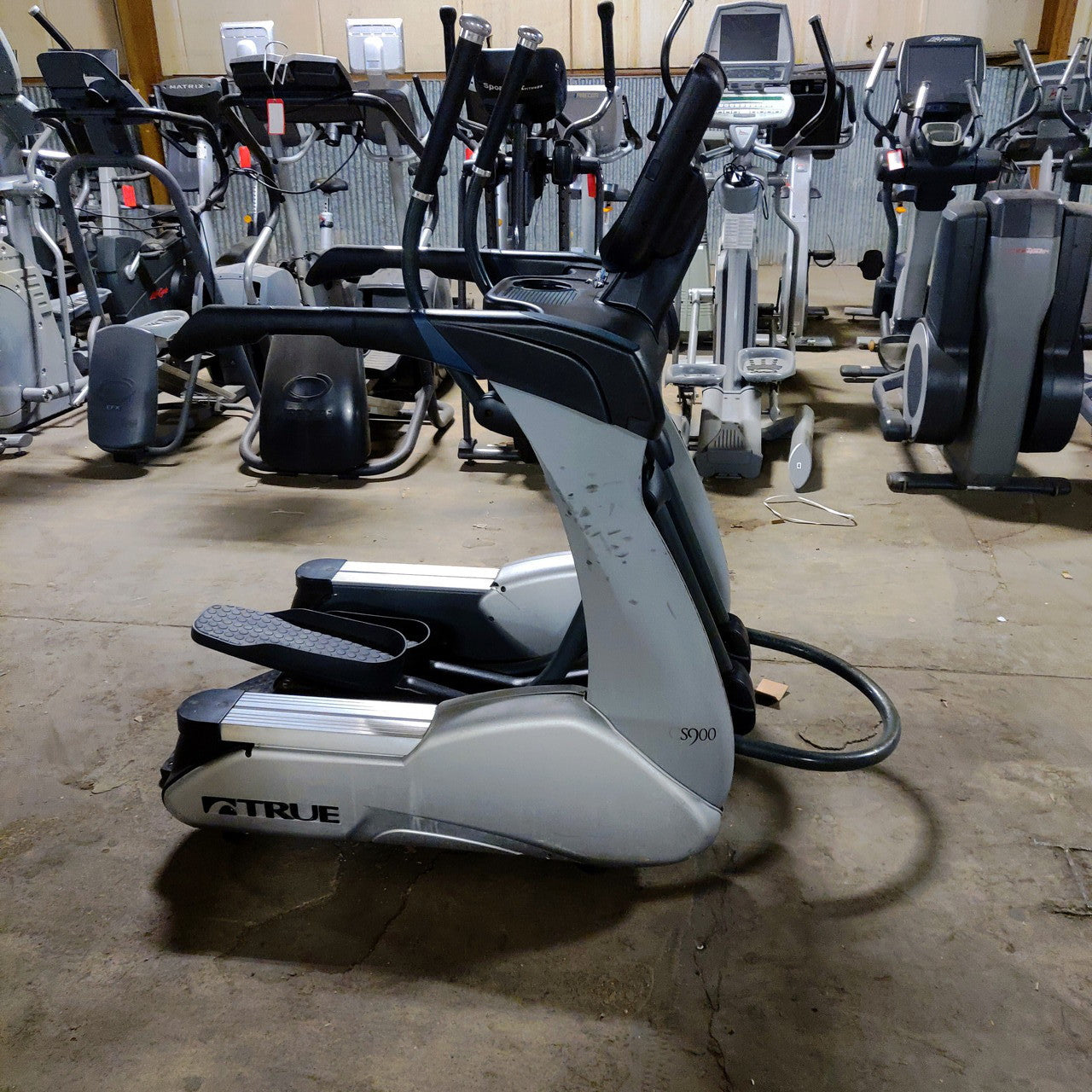 TRUE Elliptical CS900 Commercial Grade Crosstrainer