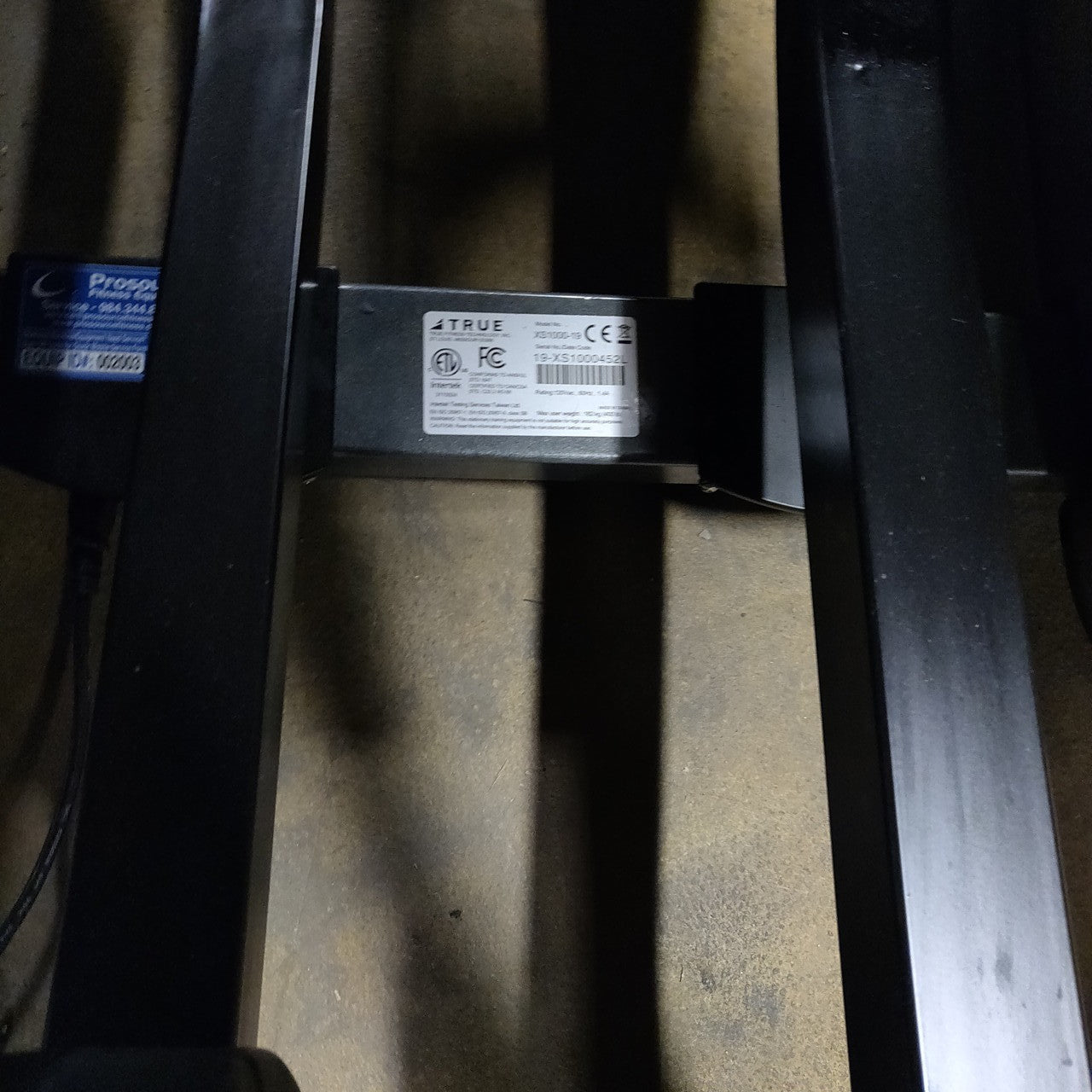 TRUE XS1000-19 Elliptical with Envision 16" Console