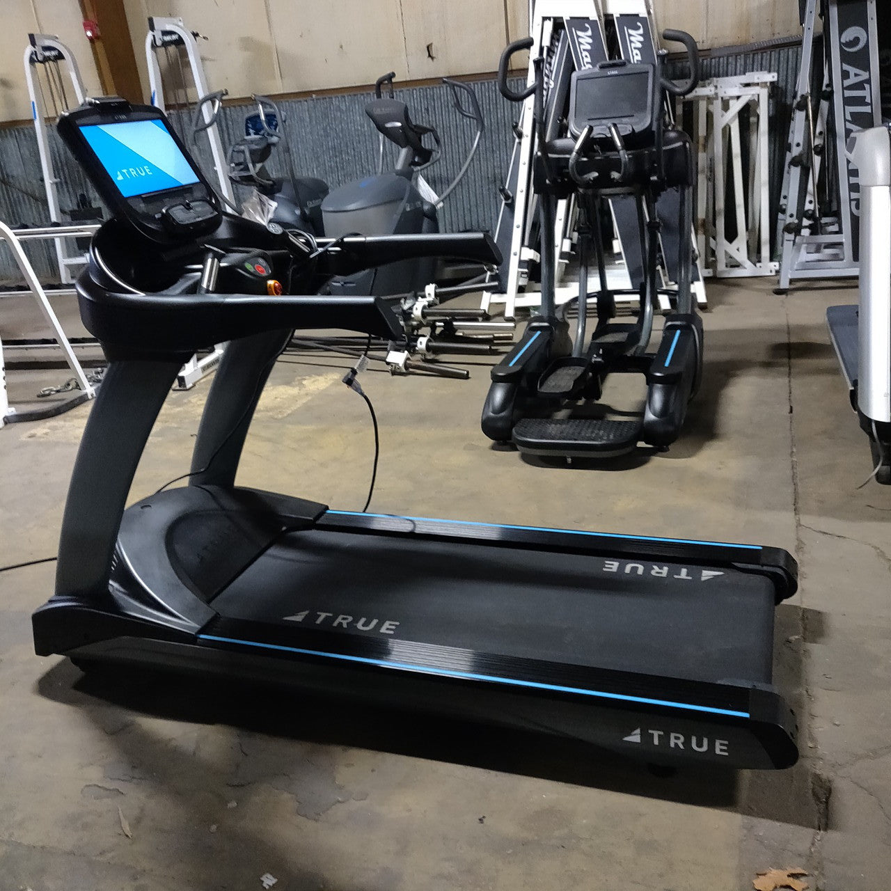 True Fitness TC900 Treadmill w/Envision Console