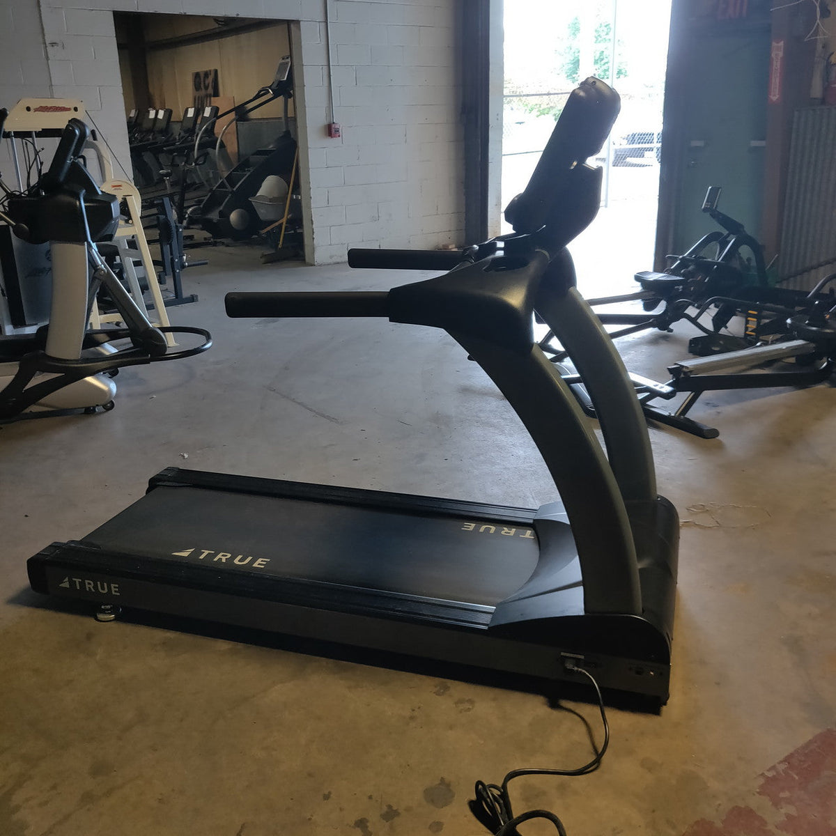 True TC400-19 Treadmill w/ LED Console