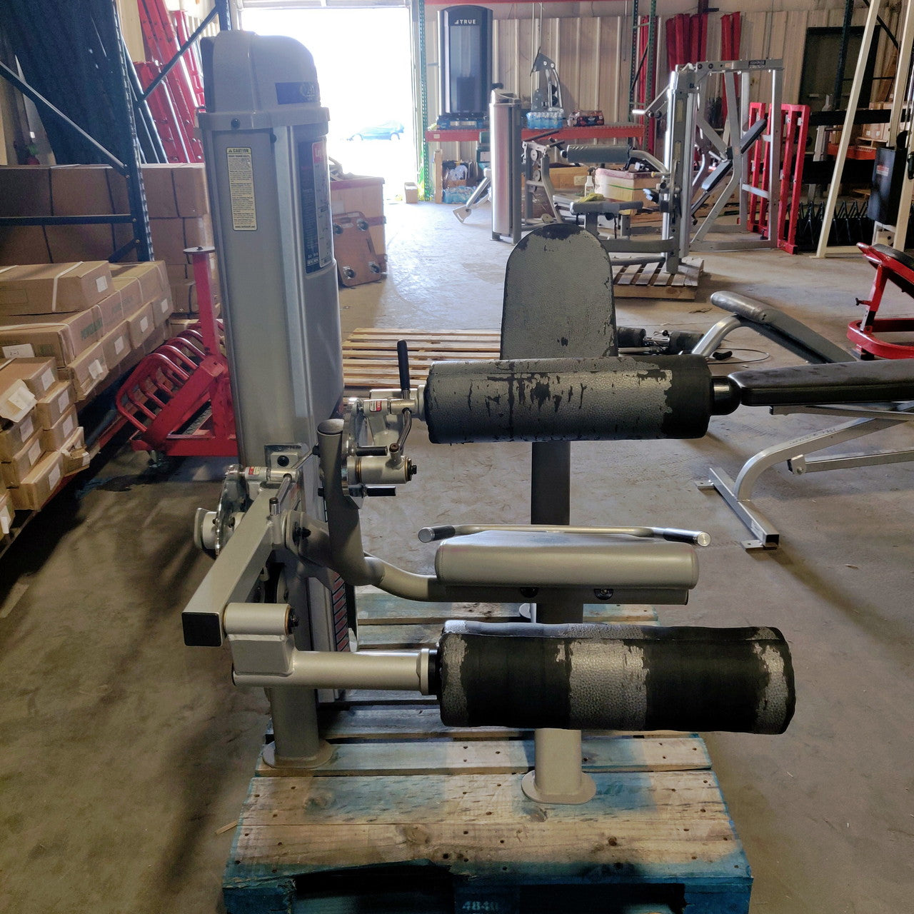 TuffStuff Leg Curl/Leg Extension Calgym Commercial Grade