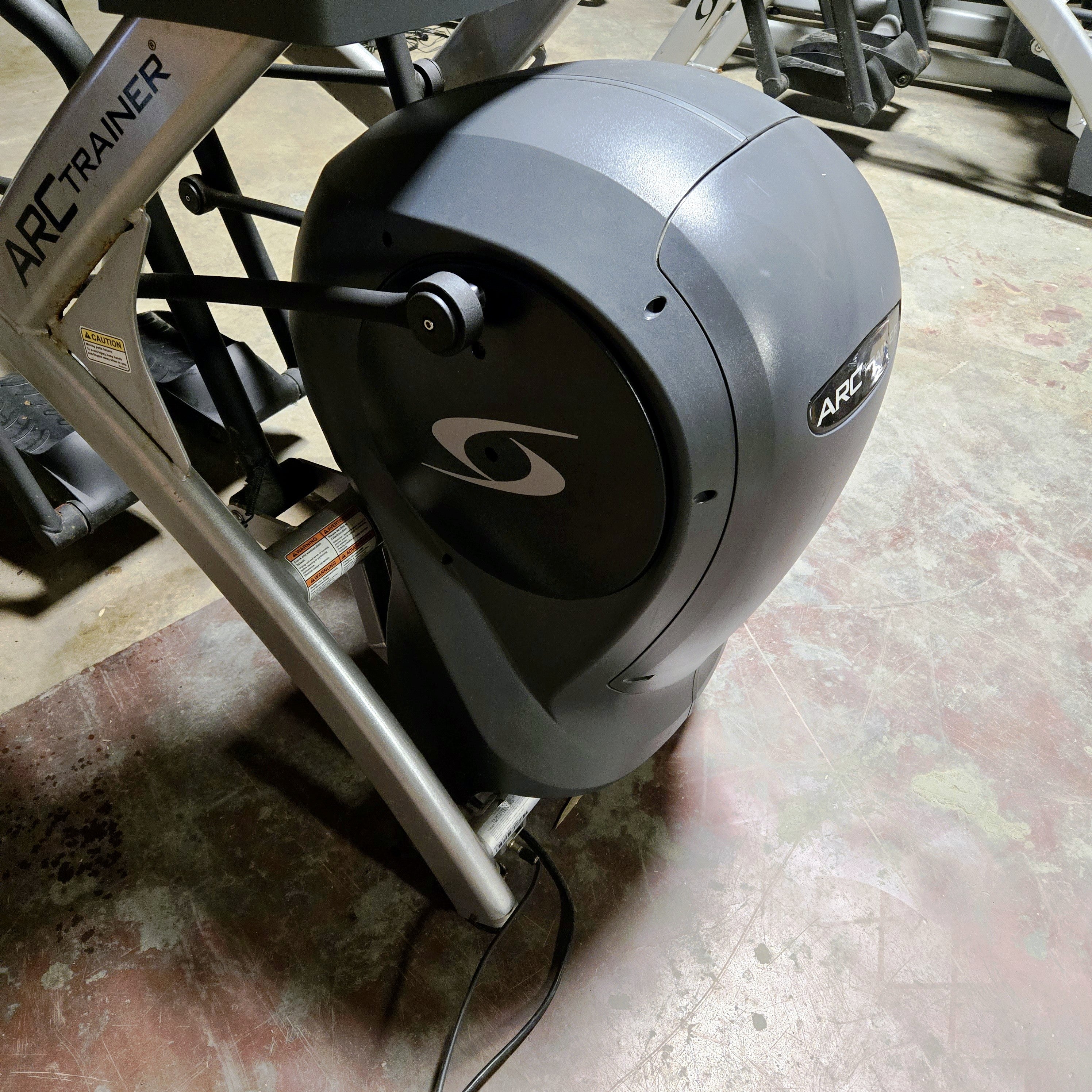 Cybex Arc Trainer 525AT Elliptical Crosstrainer