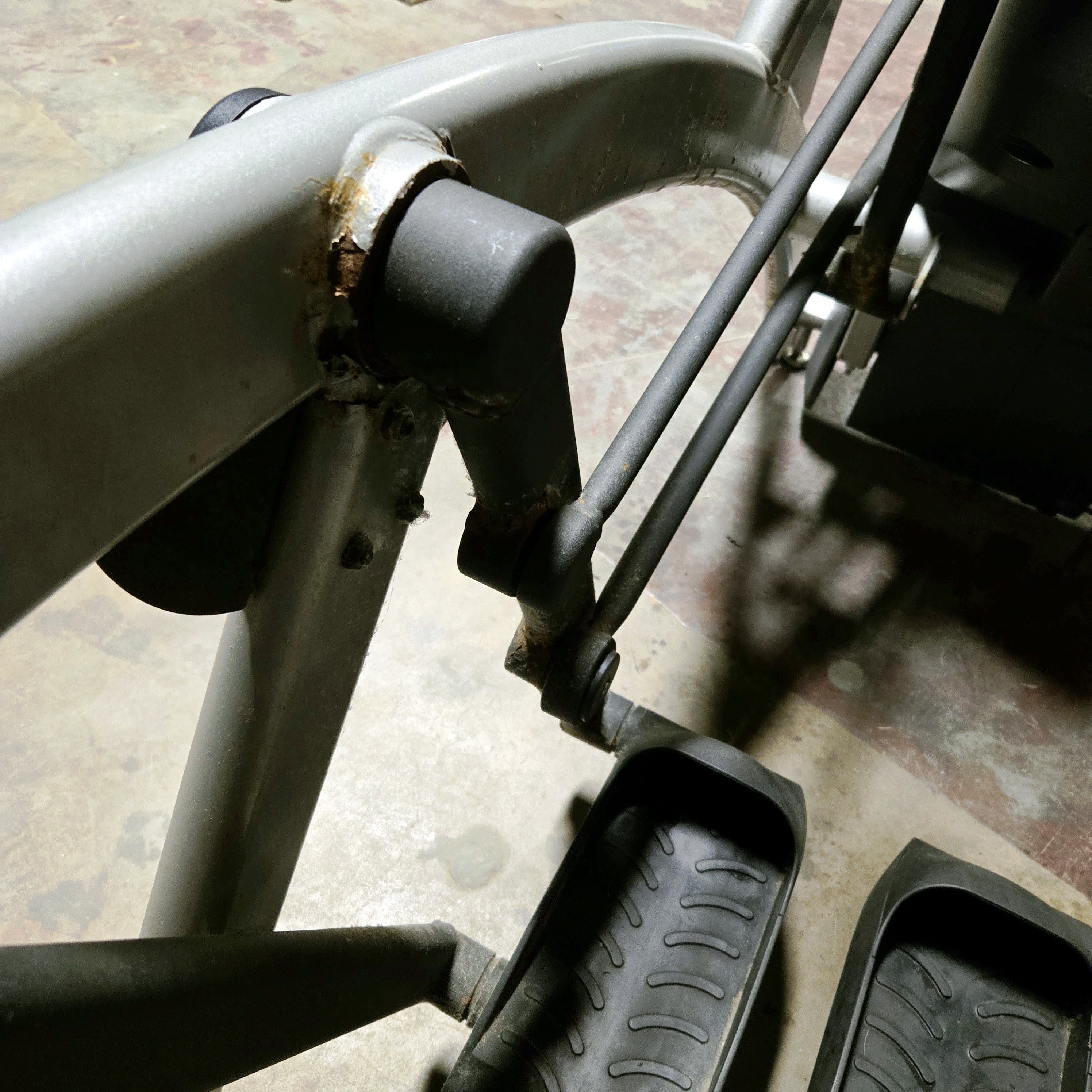 Cybex Arc Trainer 525AT Elliptical Crosstrainer