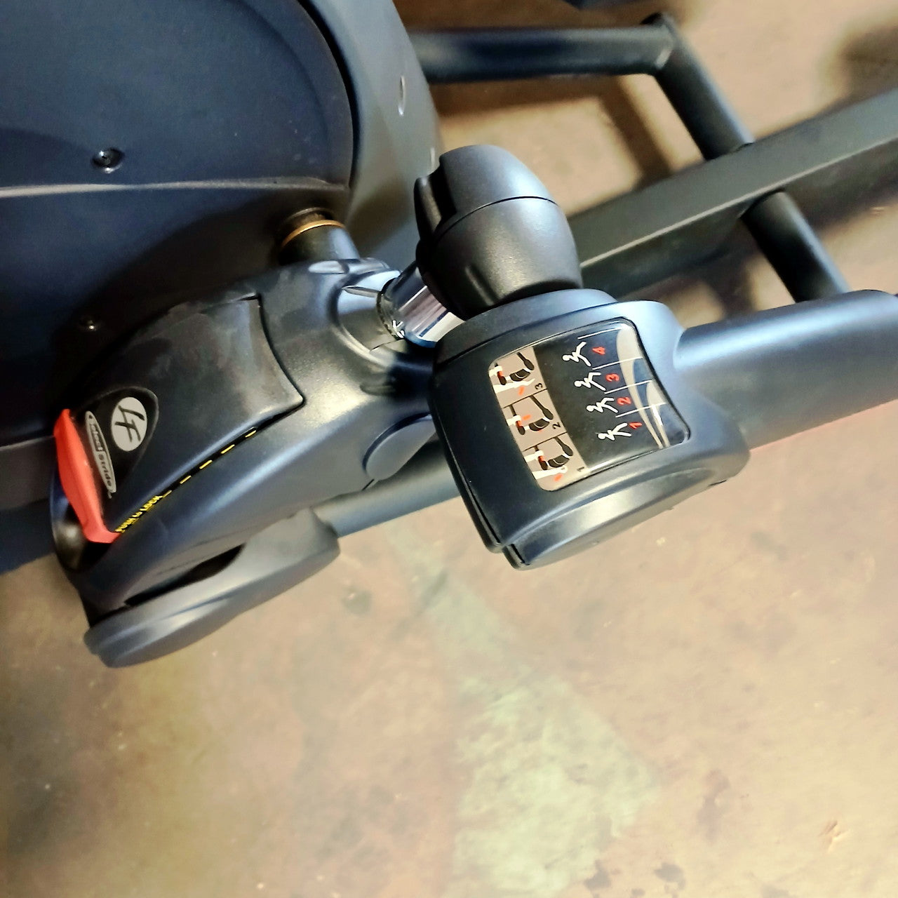 Life Fitness x5i Elliptical Cross-Trainer