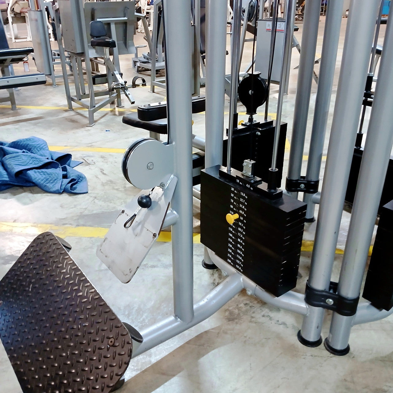 Classic Magnum  8-Stack Multi-Jungle with Pec Fly/Rear Delt