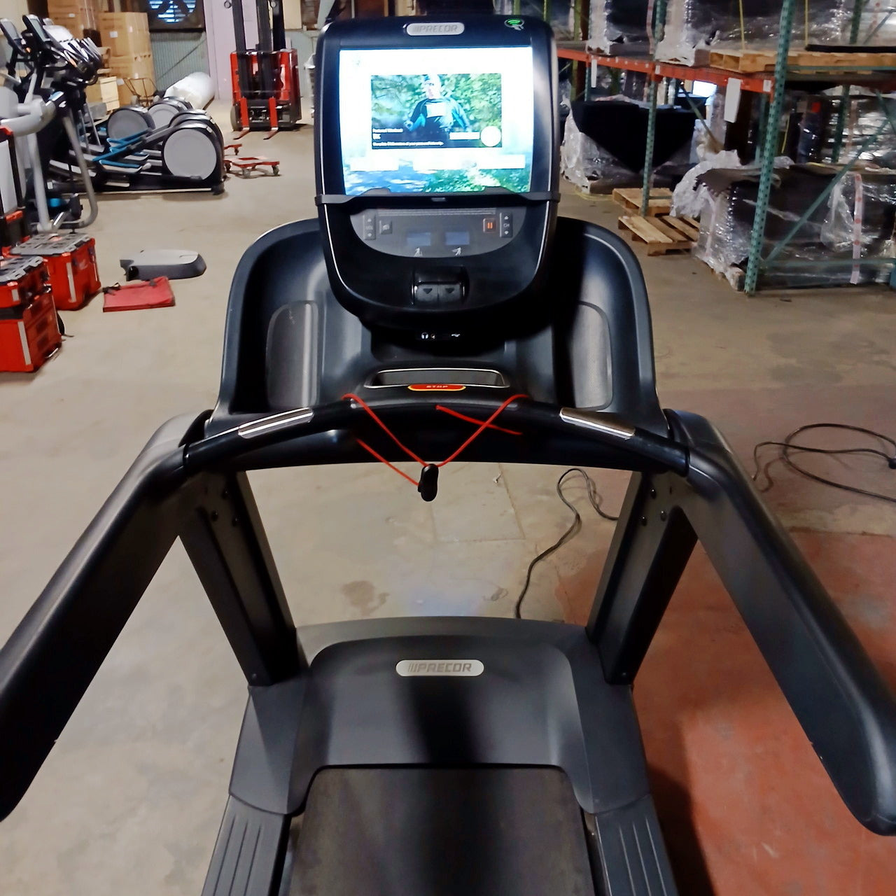 Precor TRM 885 Treadmill w/P82 Console