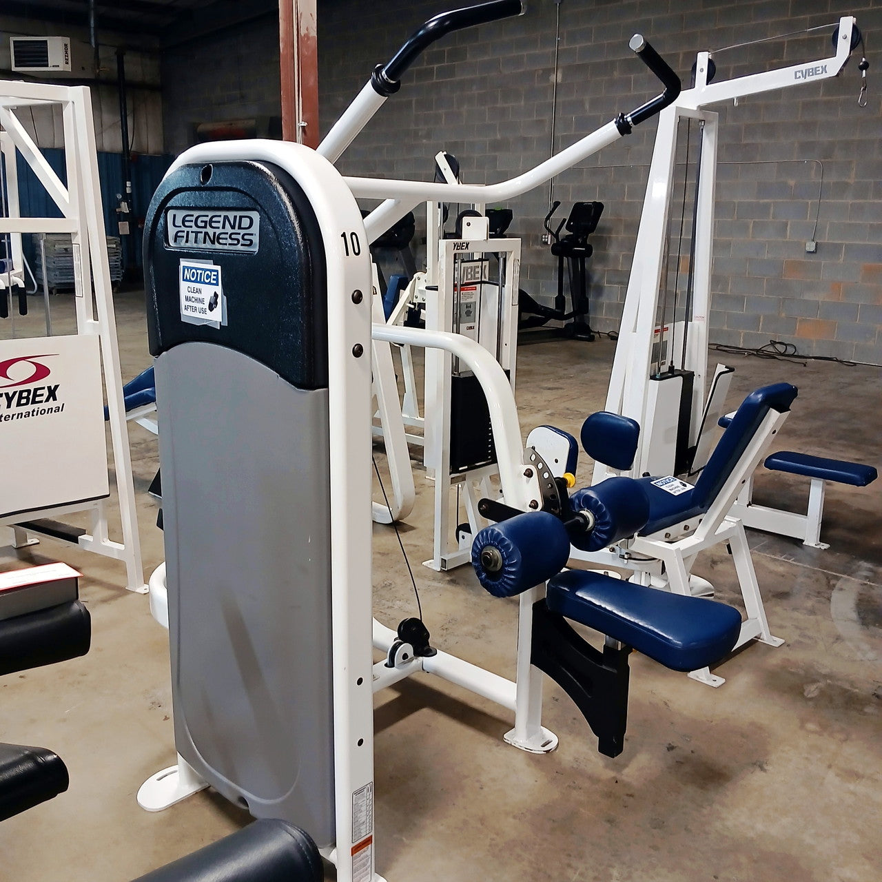 Legend Fitness SelectEDGE® Lat Pull Down