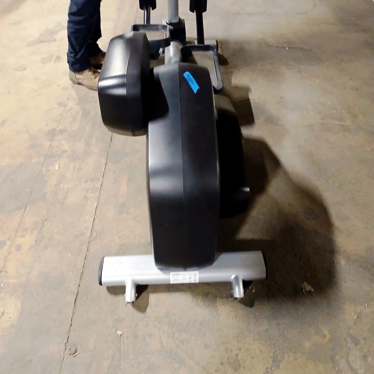 Life Fitness Integrity LNX Elliptical w/ X Console