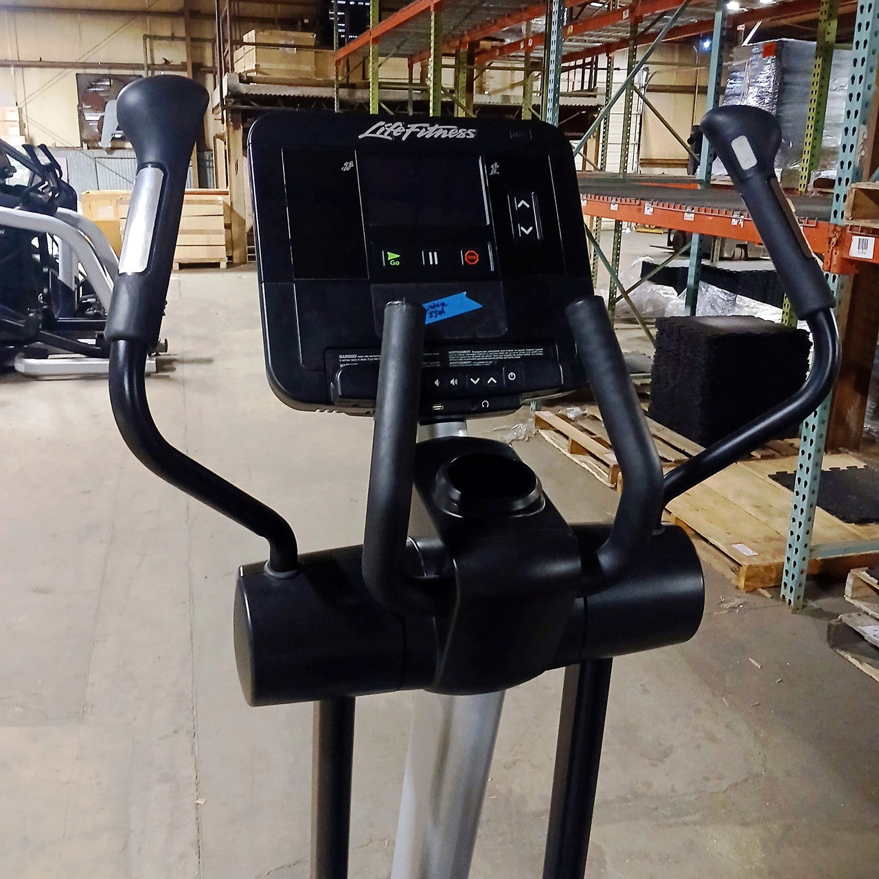 Life Fitness Integrity LNX Elliptical w/ X Console