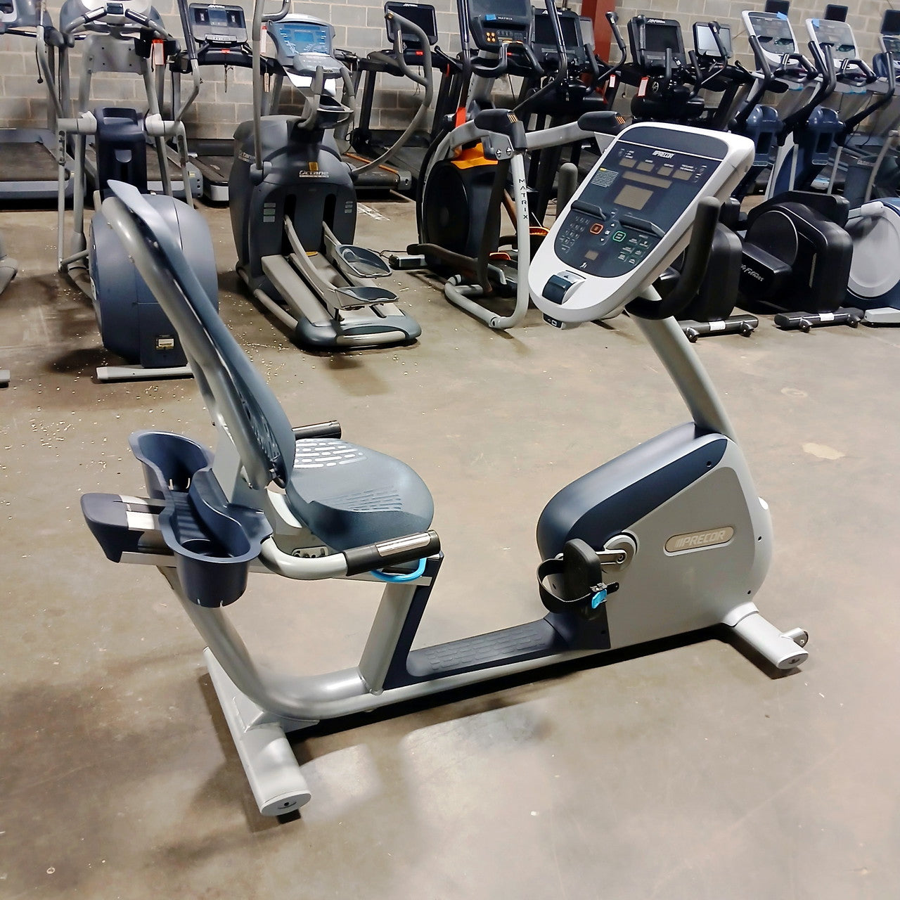 Precor RBK 835 Recumbent Bike w/p30 Console