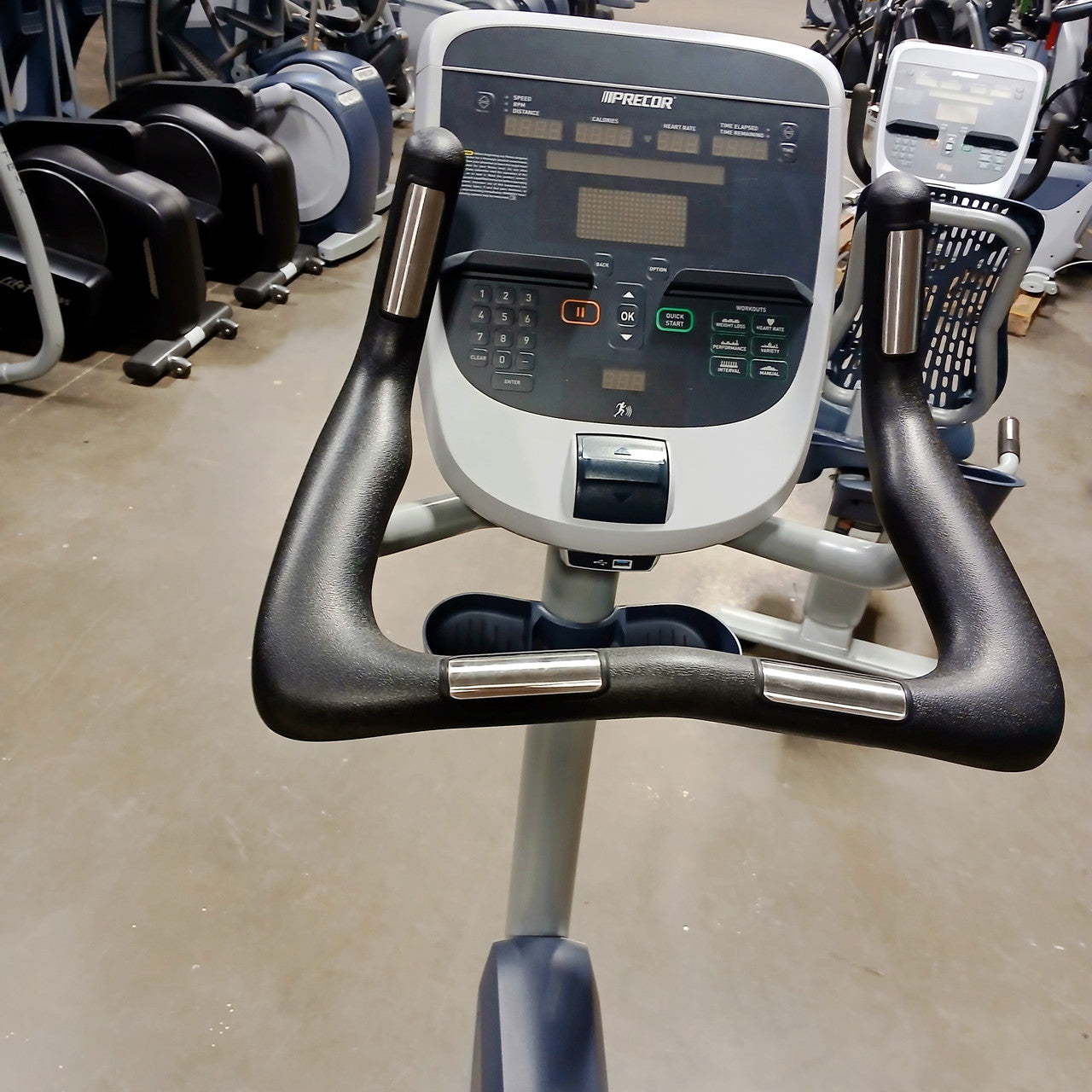 Precor UBK 835 Upright Bike w/p30 Console