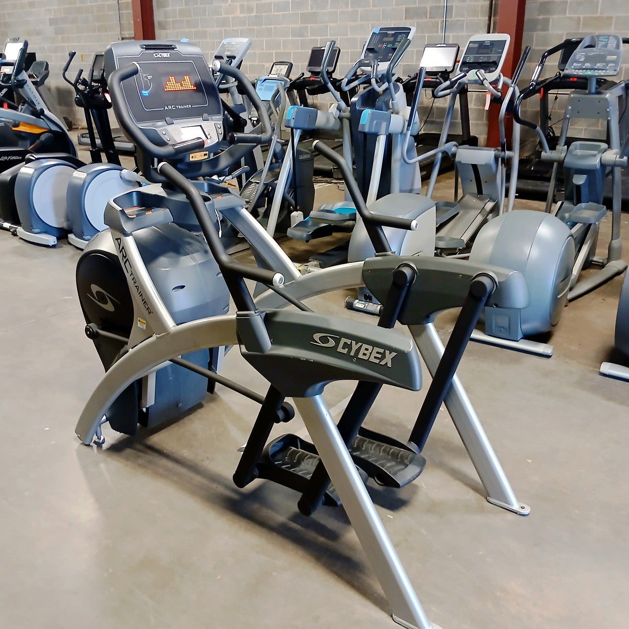 Cybex 771a Arc Trainer