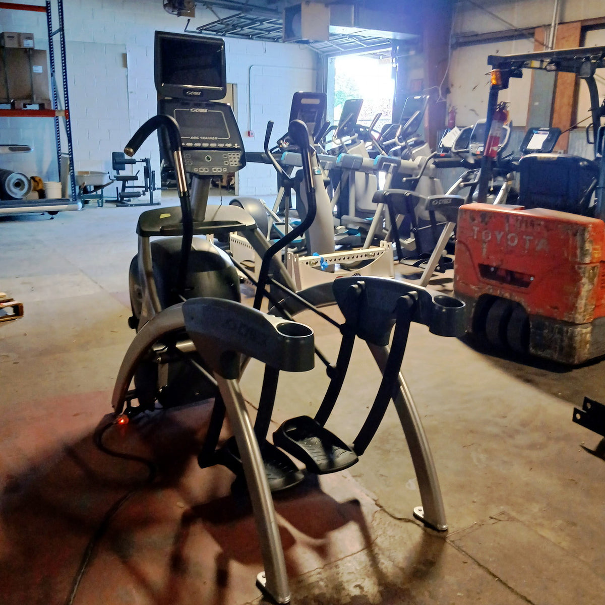 Cybex 750A Lower Body Arc Trainer