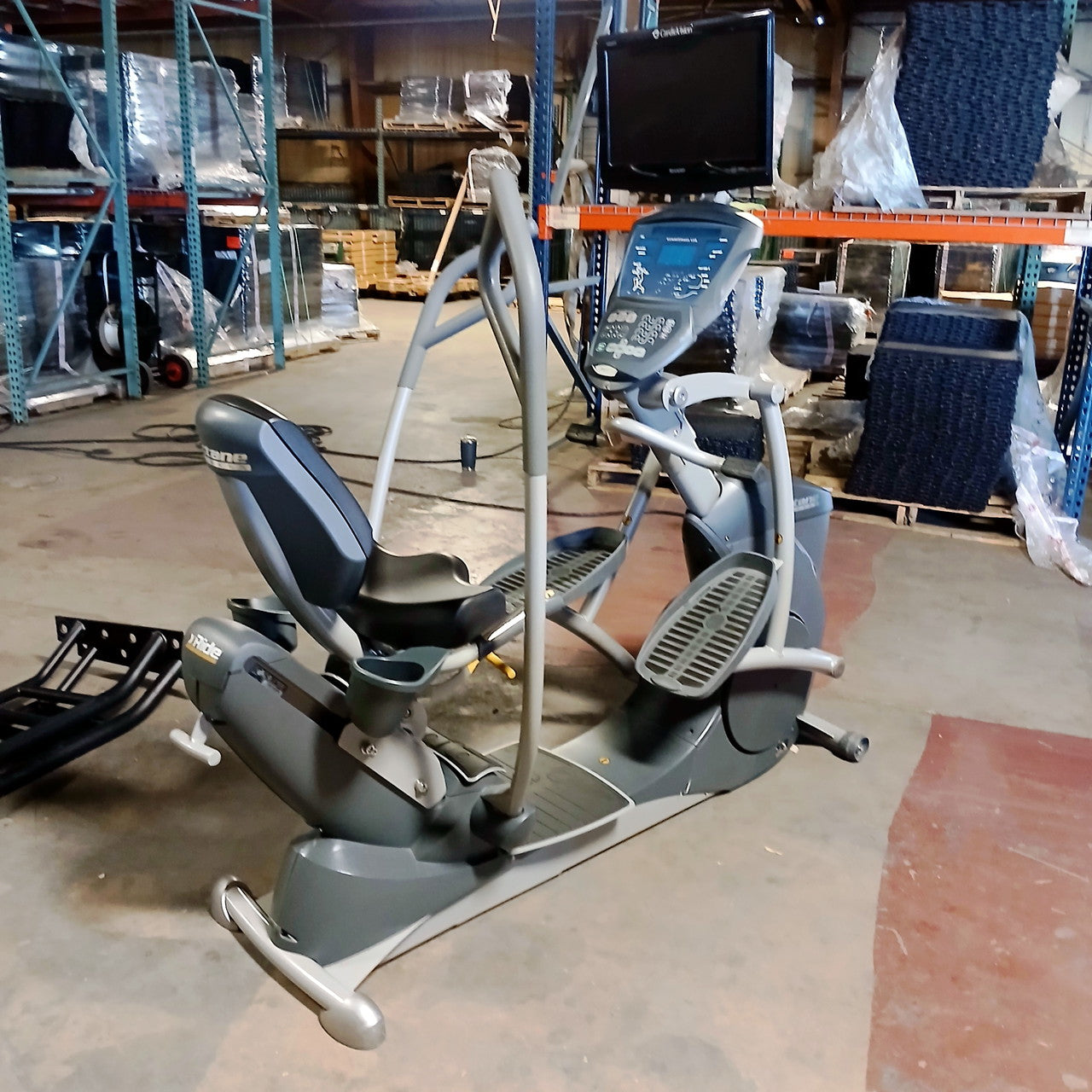 Octane Fitness XR6000 Seated Elliptical
