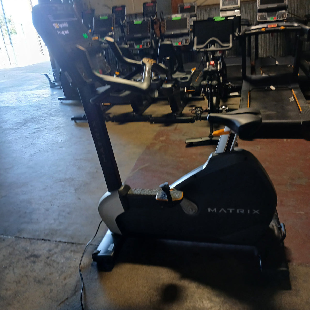 Performance Upright Cycle w/ Premium Led Console