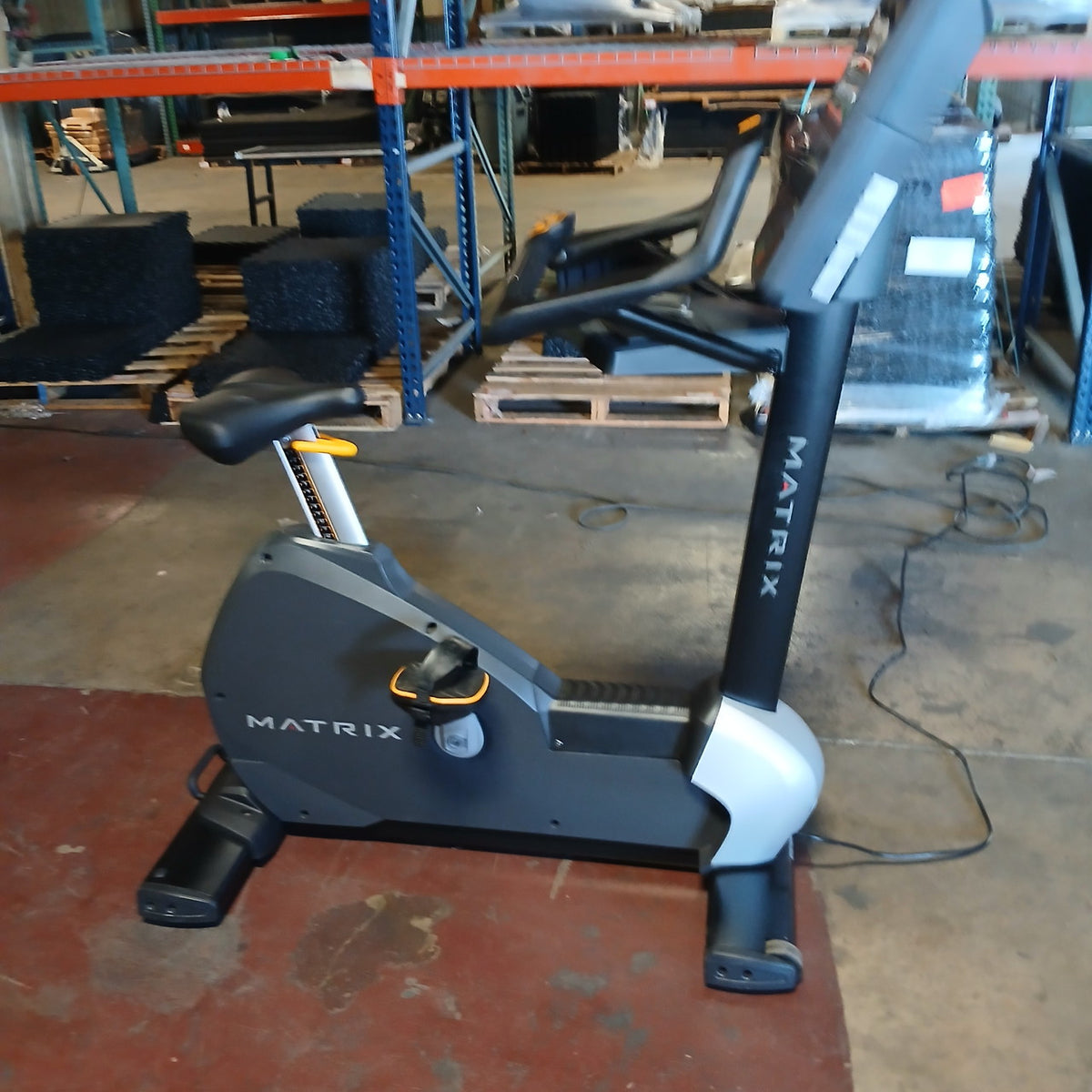 Performance Upright Cycle w/ Premium Led Console