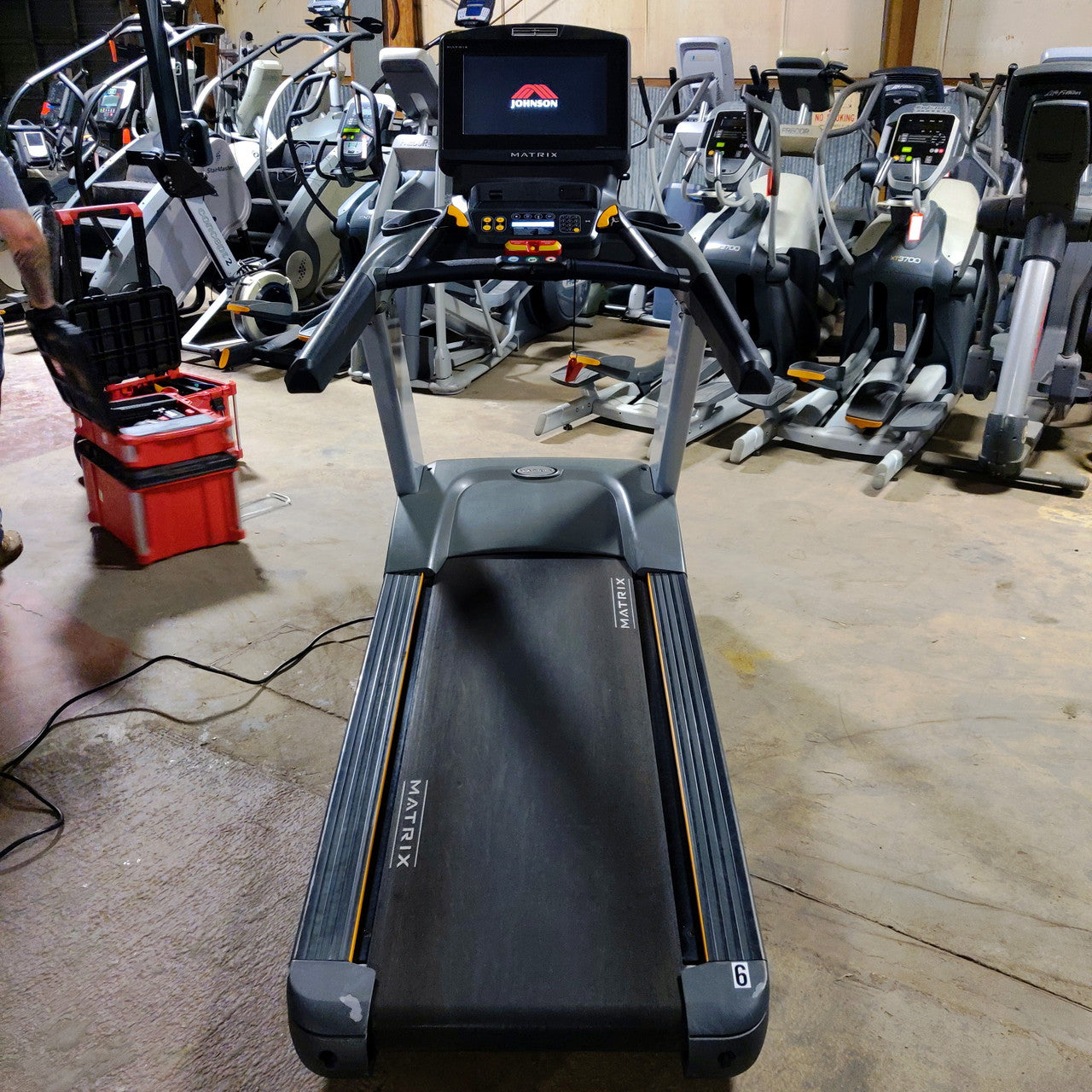 5 Matrix T7Xe Treadmills