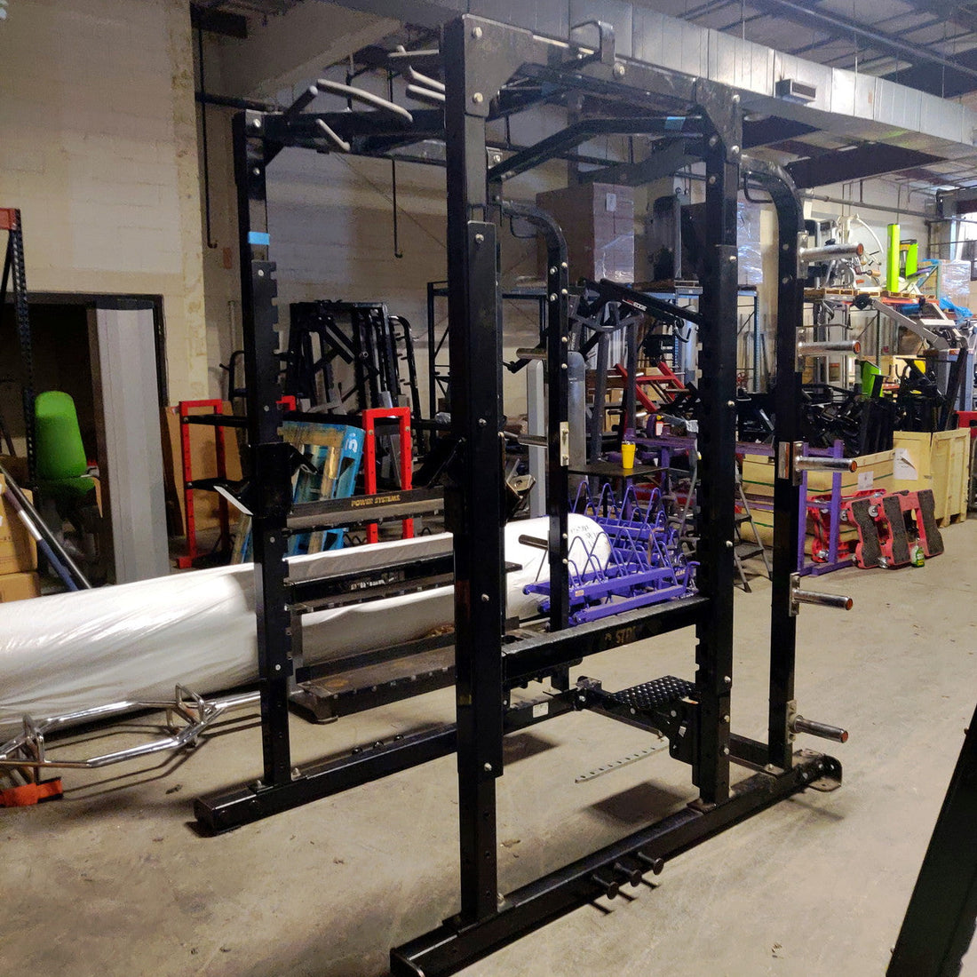 Squat Rack On Rails LIQUIDATION 6 Hammer Strength Squat Rack Power Racks with Weight Stora