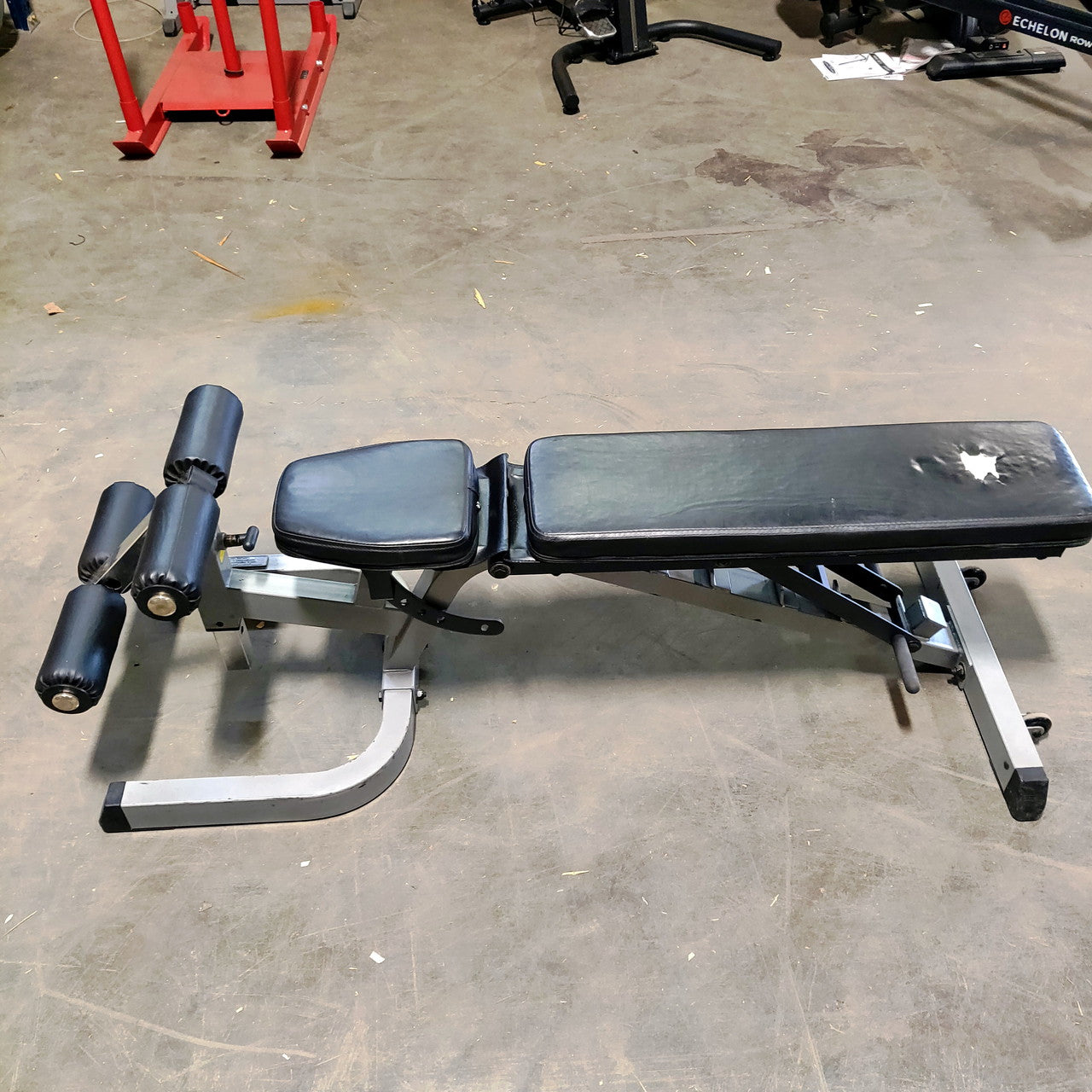 Adjustable Weight Bench with Foot Holder