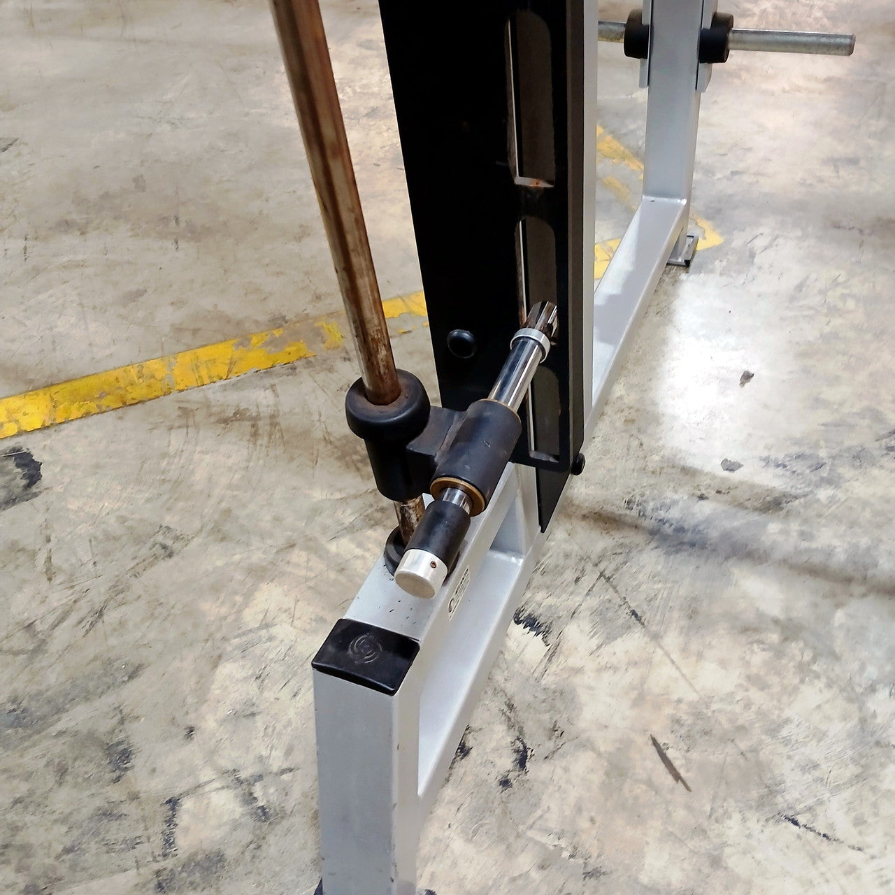 Atlantis E-155 Smith Machine