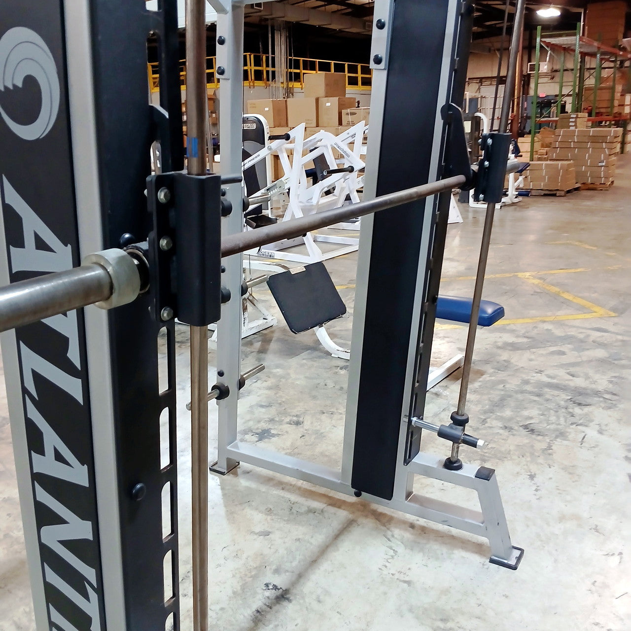 Atlantis E-155 Smith Machine