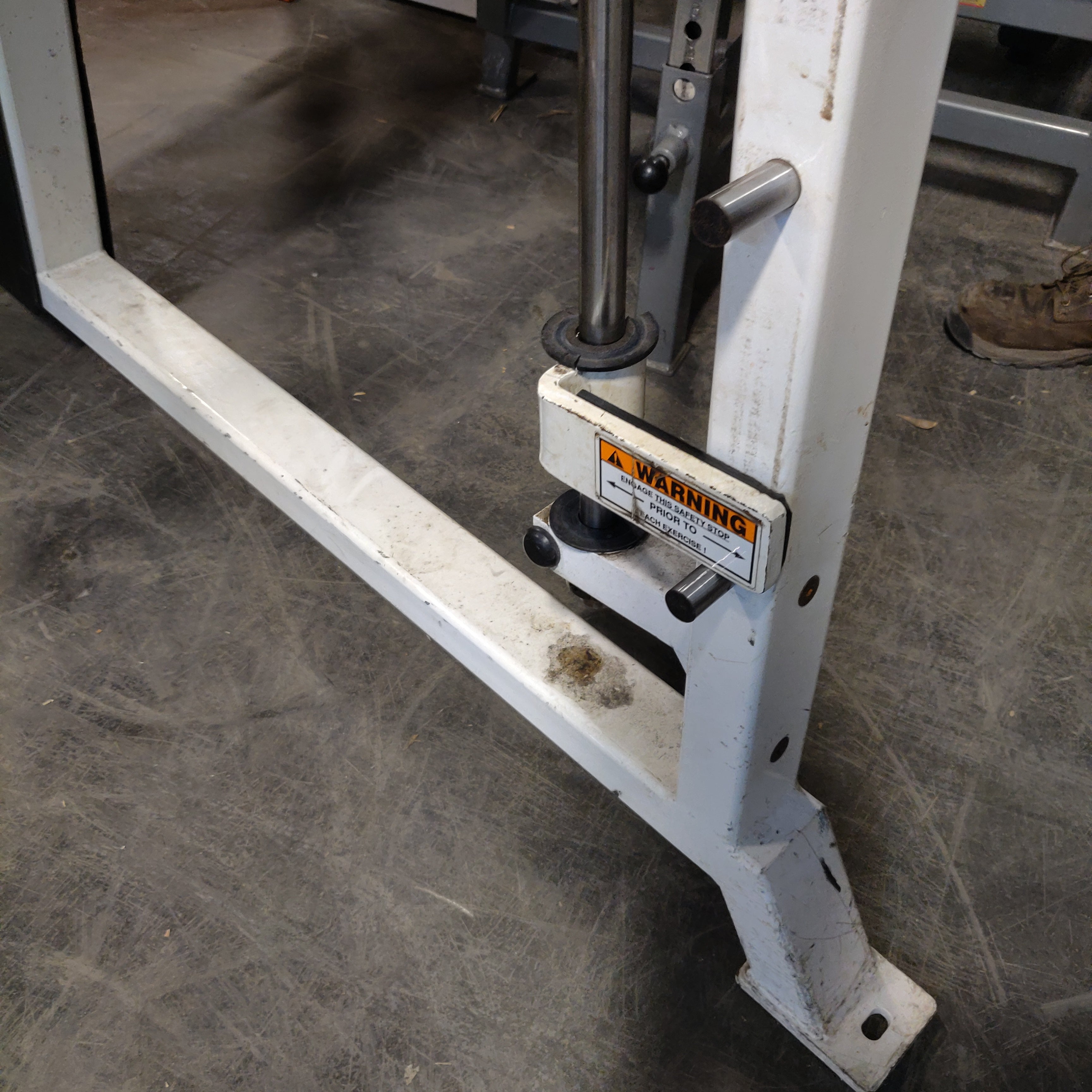 Body Masters Plate Loaded Smith Machine