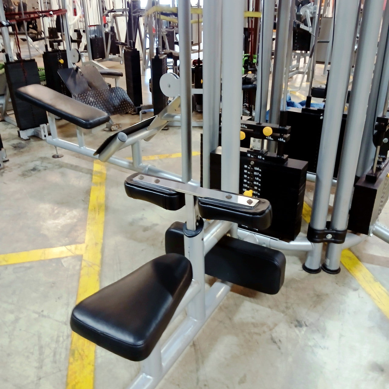 Classic Magnum  8-Stack Multi-Jungle with Pec Fly/Rear Delt