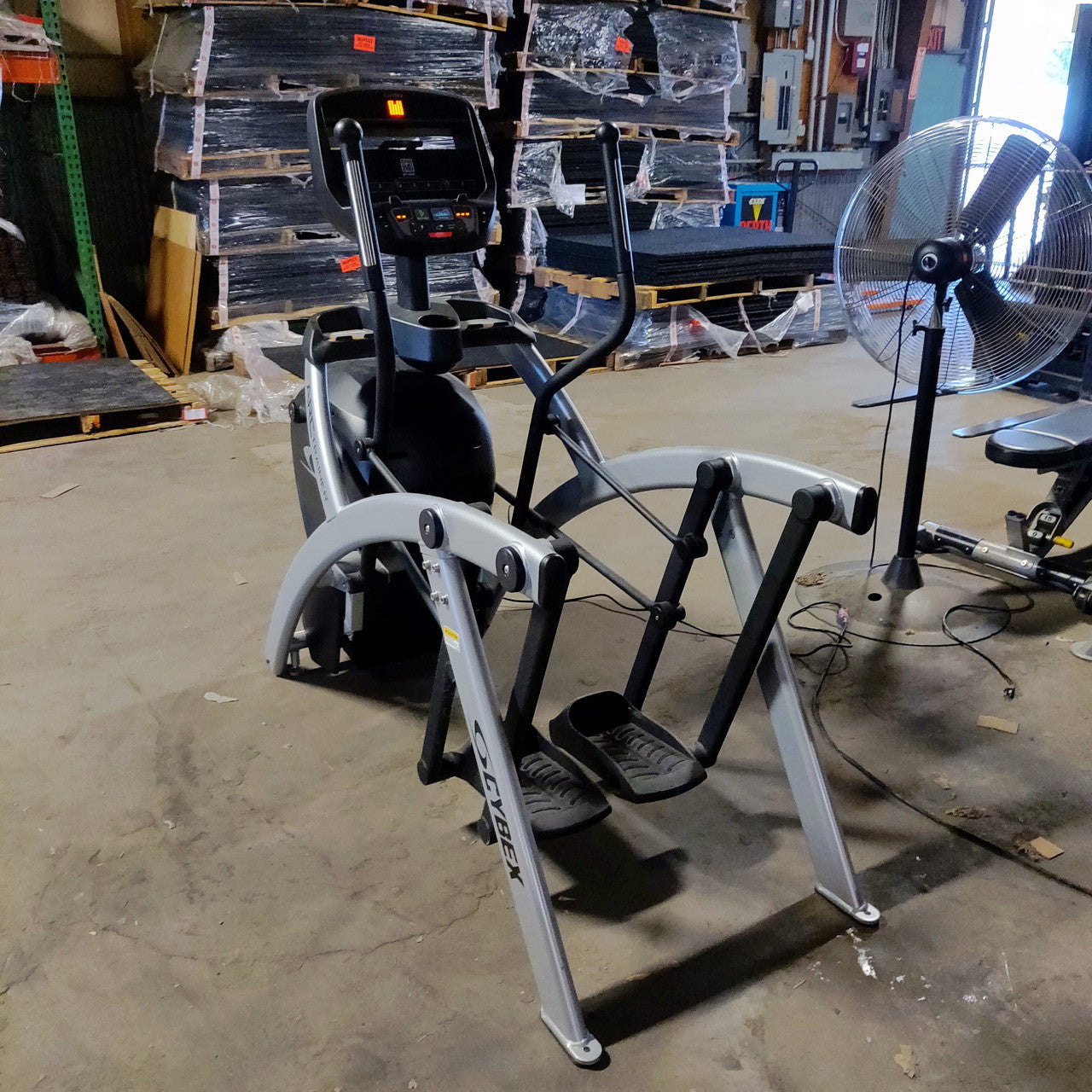 Cybex 525AT Arc Trainer Crosstrainer