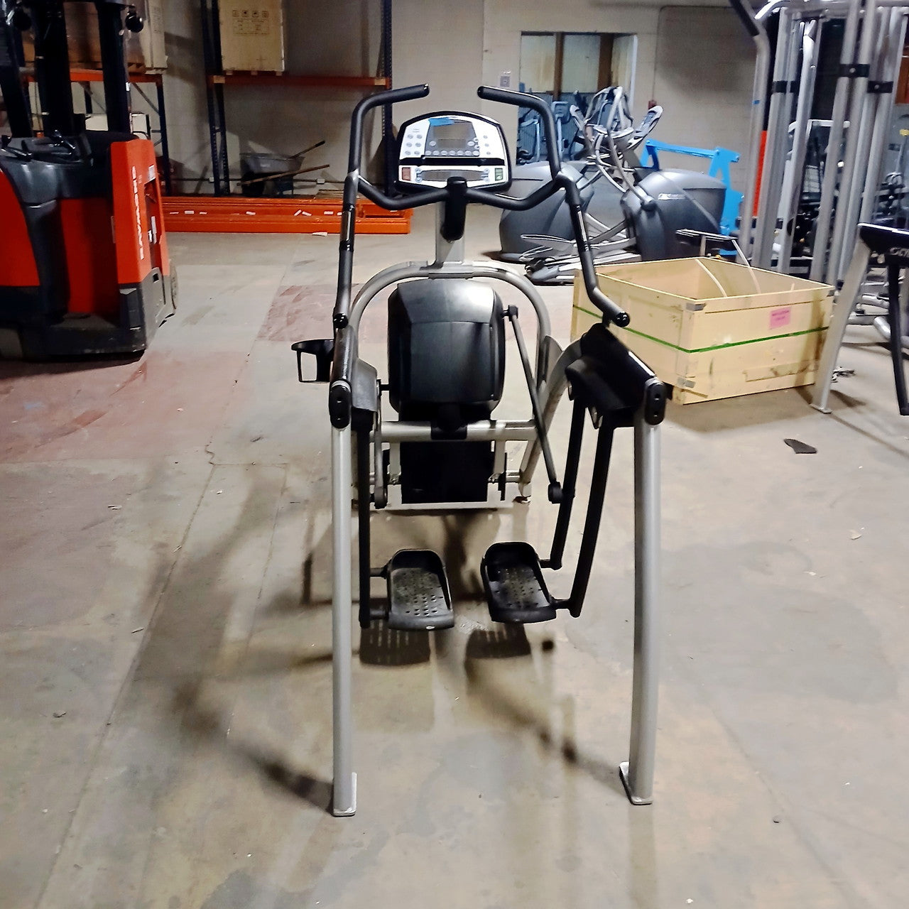 Cybex 620A Arc Trainer
