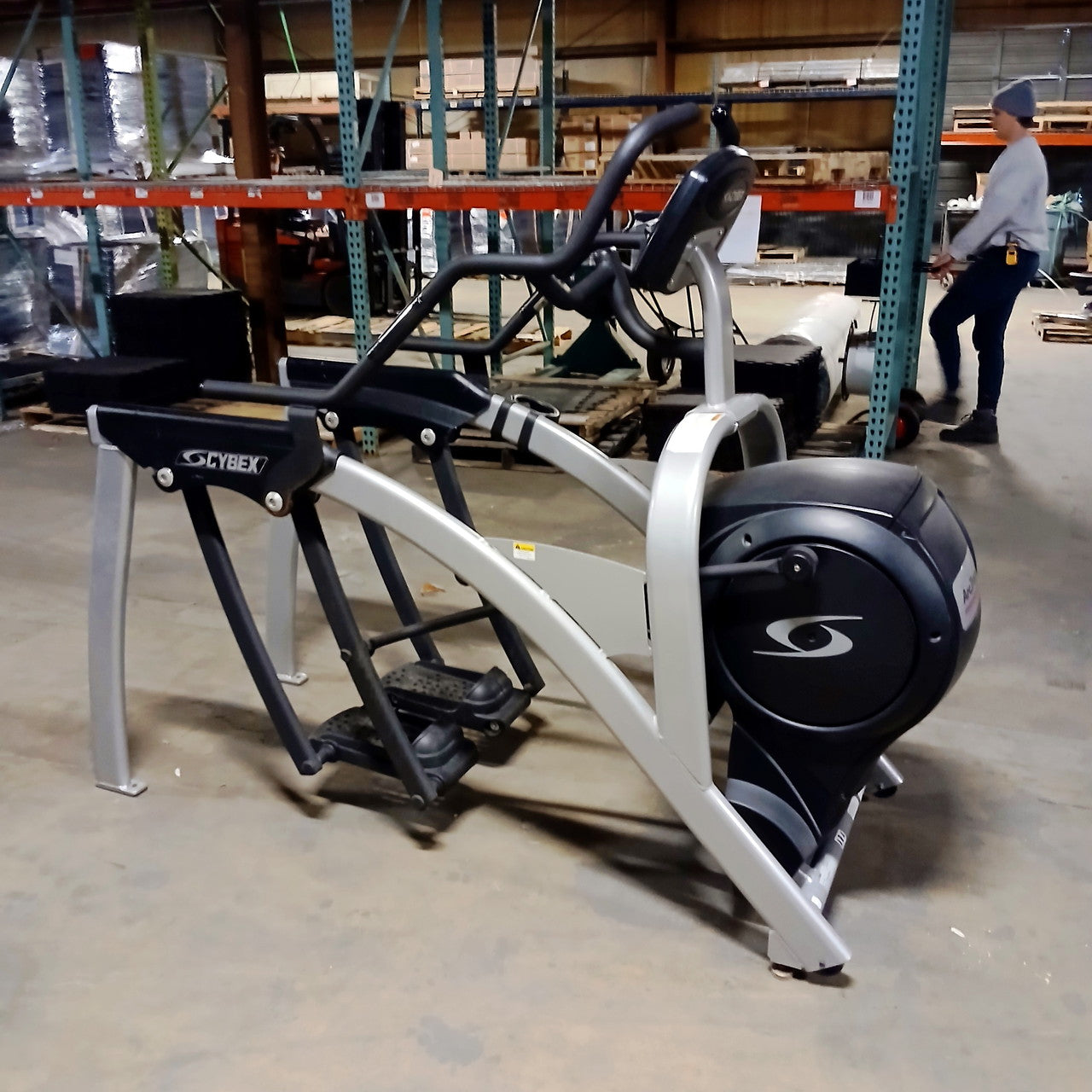 Cybex 620a Arc Trainer