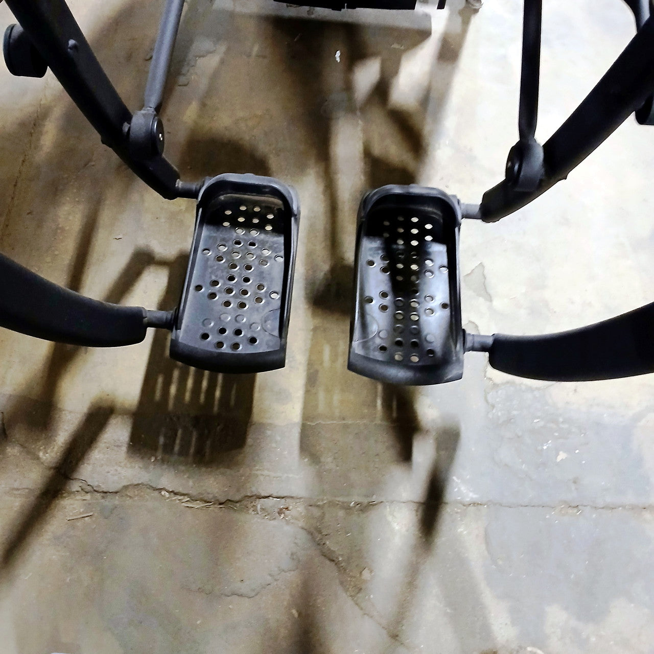 Cybex 630a Arc Trainer