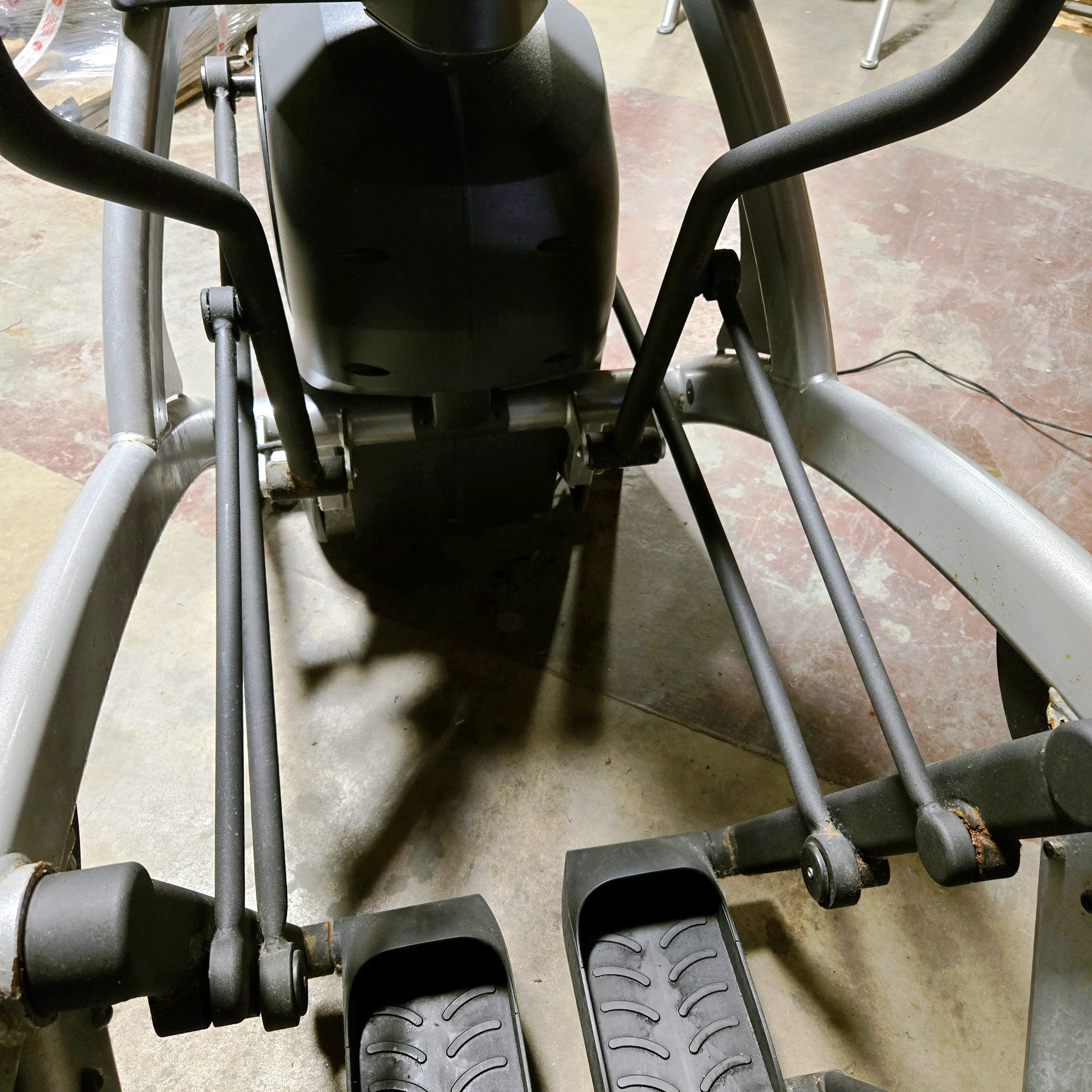 Cybex Arc Trainer 525AT Elliptical Crosstrainer