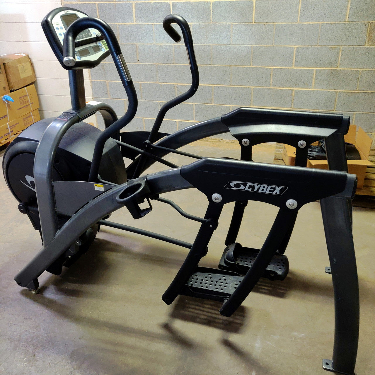 Cybex Arc Trainer 630A Model Commercial Grade