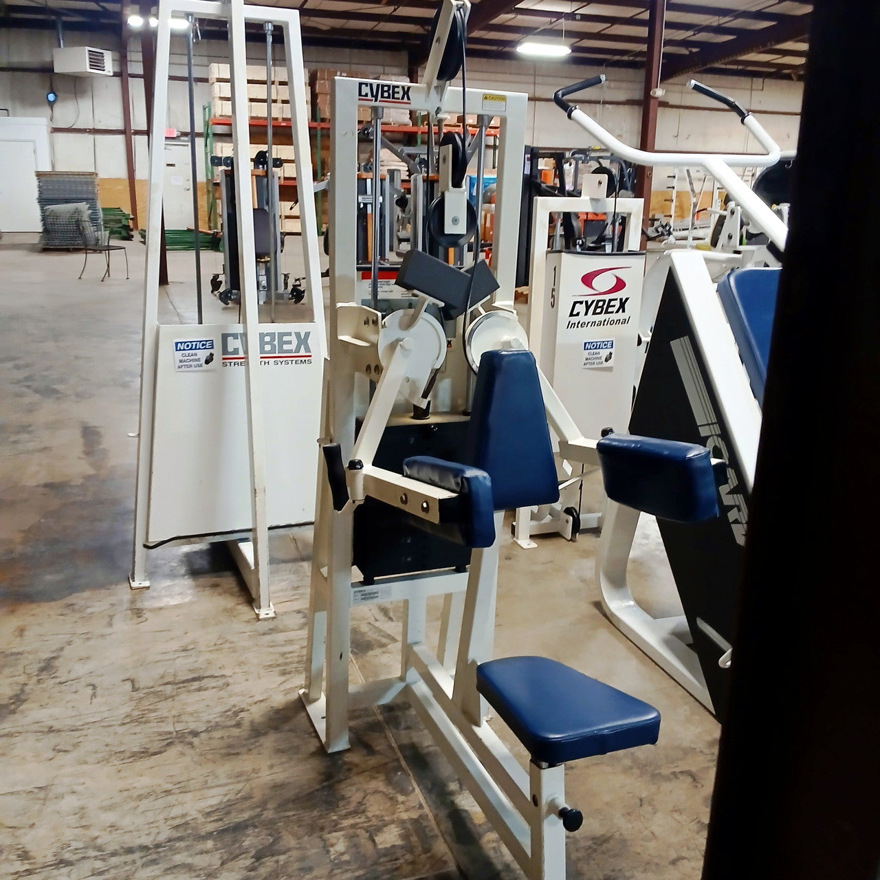 Cybex Classic Selectorized Lat Raise