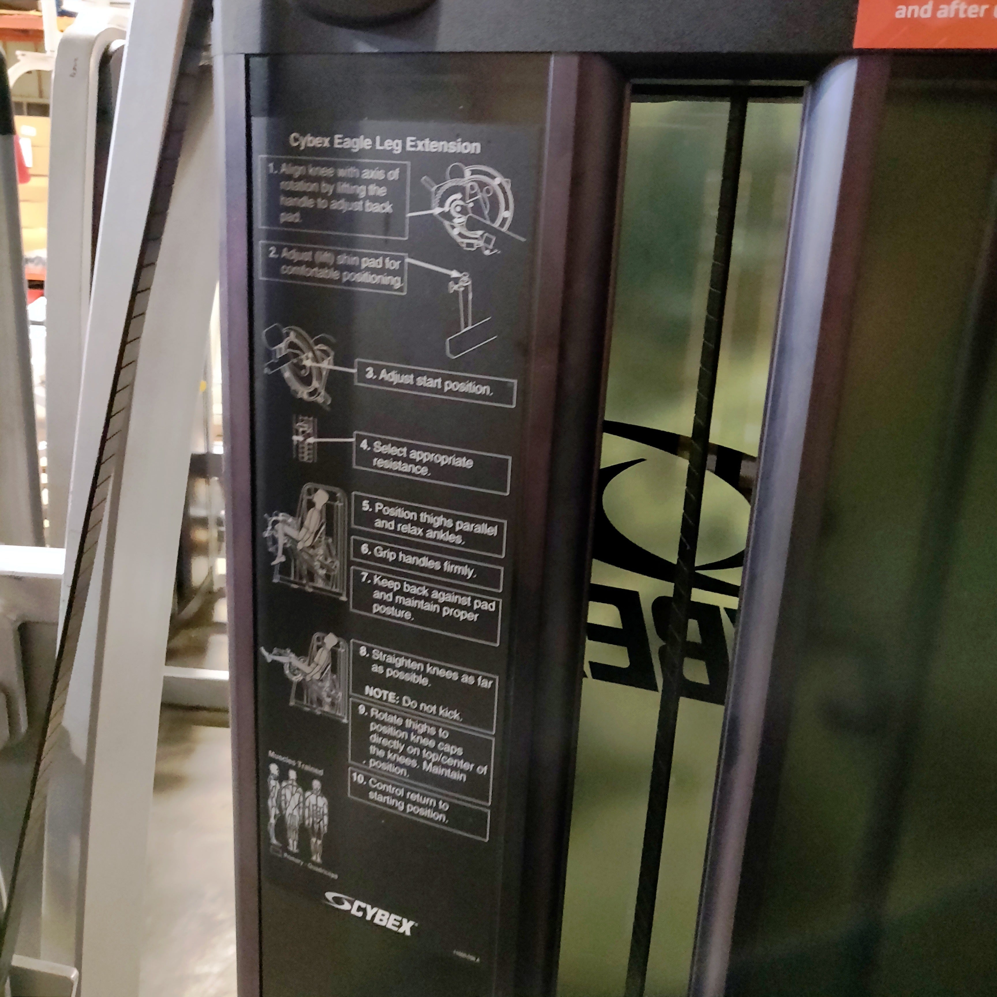 Cybex Eagle Leg Extension 11050 w/ROM