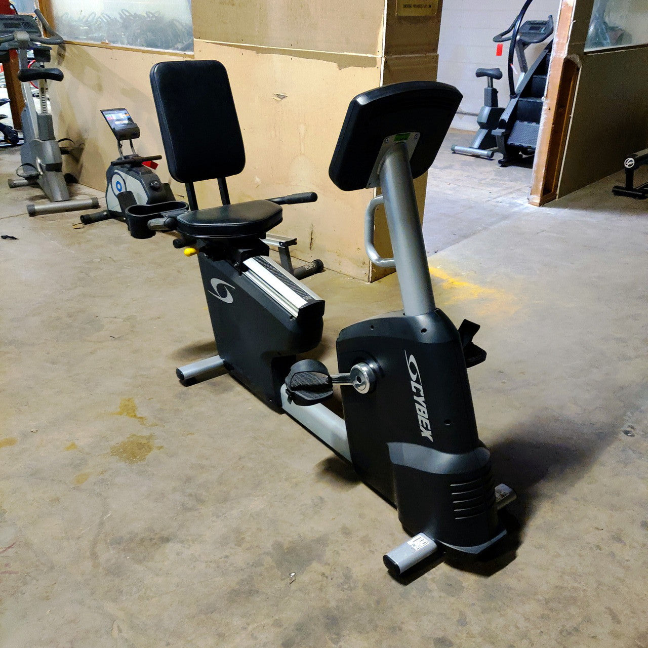 Cybex V Series Recumbent Bike