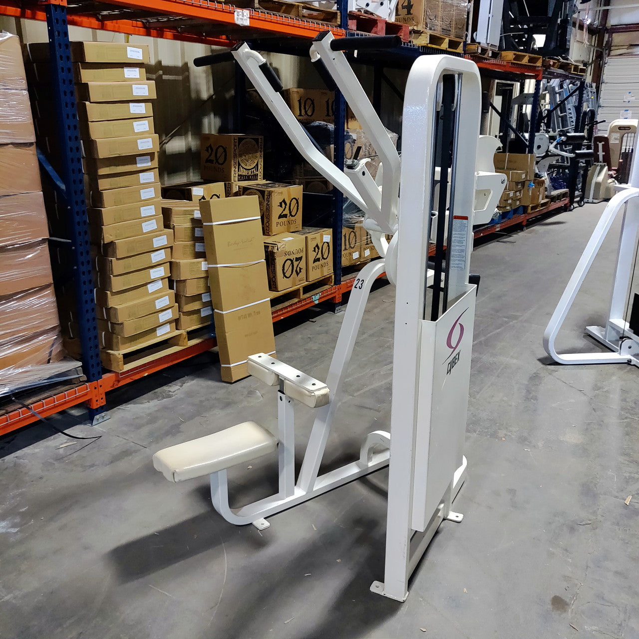 Cybex VR2 Lat Pulldown