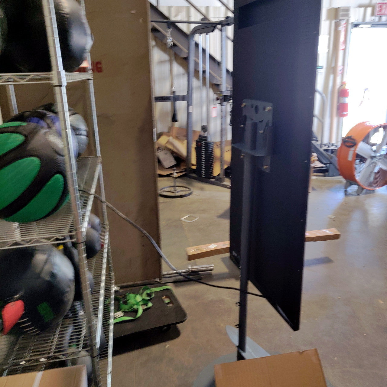 Echelon Reflect Fitness Mirror and Stand
