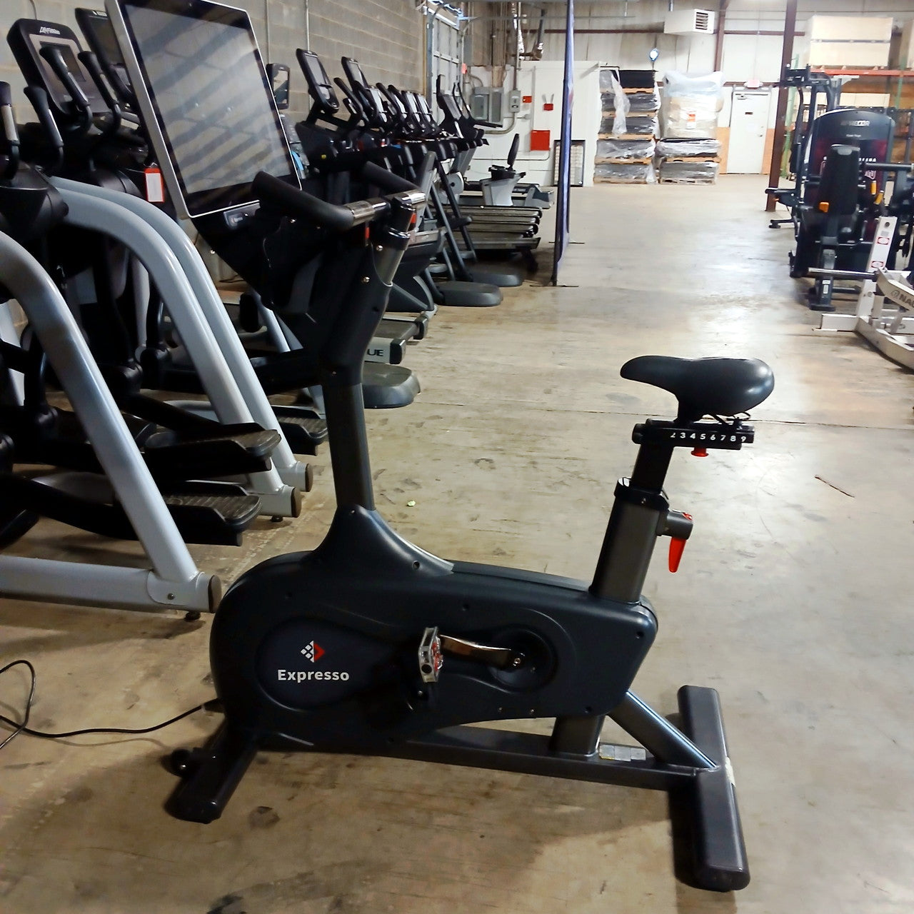 Expresso GO-U Gamified Upright Bike