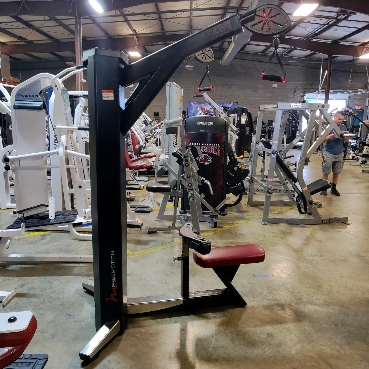 FreeMotion Lat Pulldown Single Stack