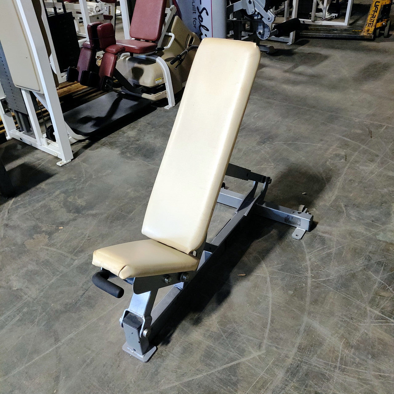 Hammer Strength Flat to Incline Bench