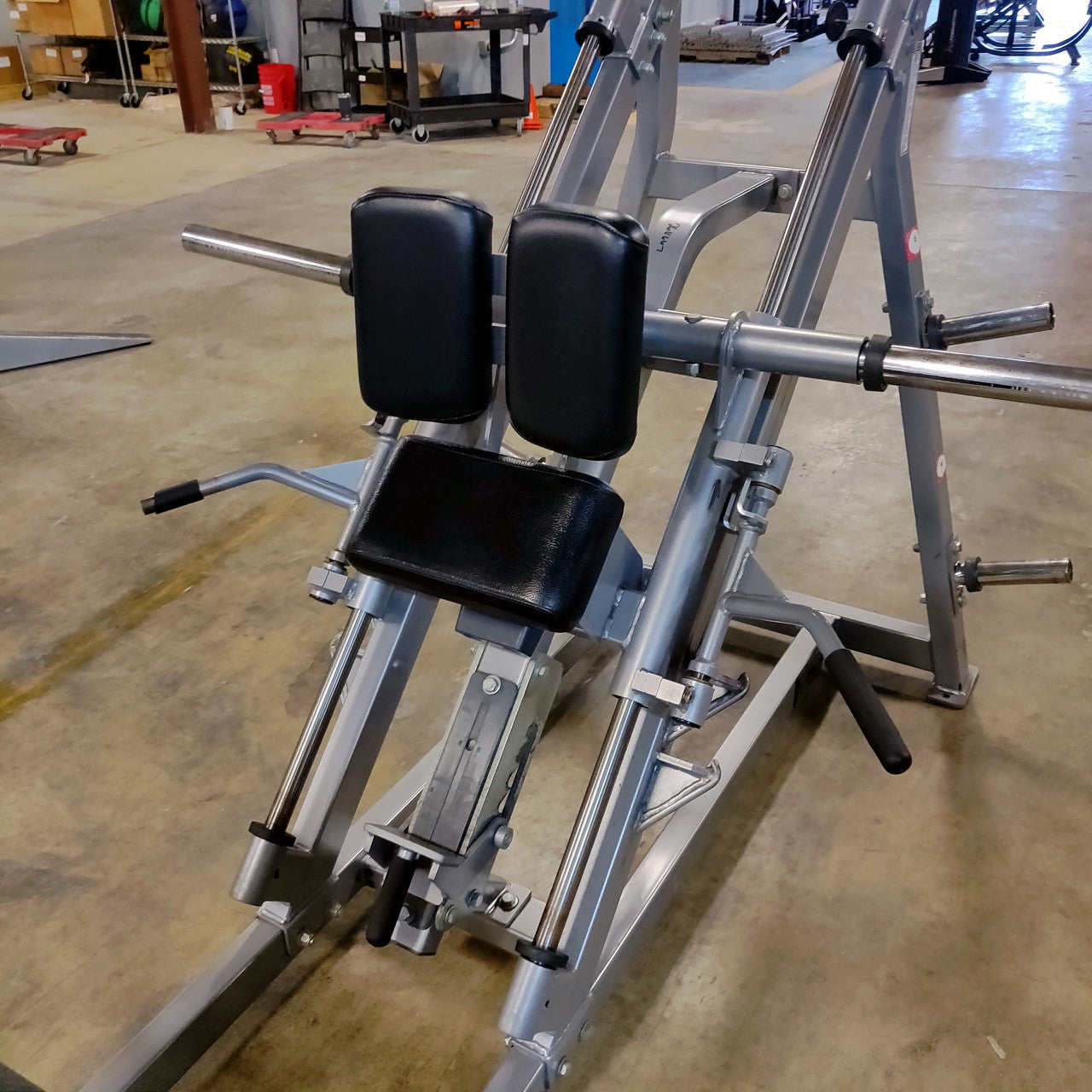 Hammer Strength Hack Squat Plate Loaded