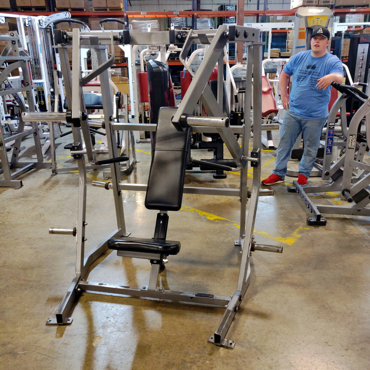 Hammer Strength Iso-Lateral Decline Chest Press