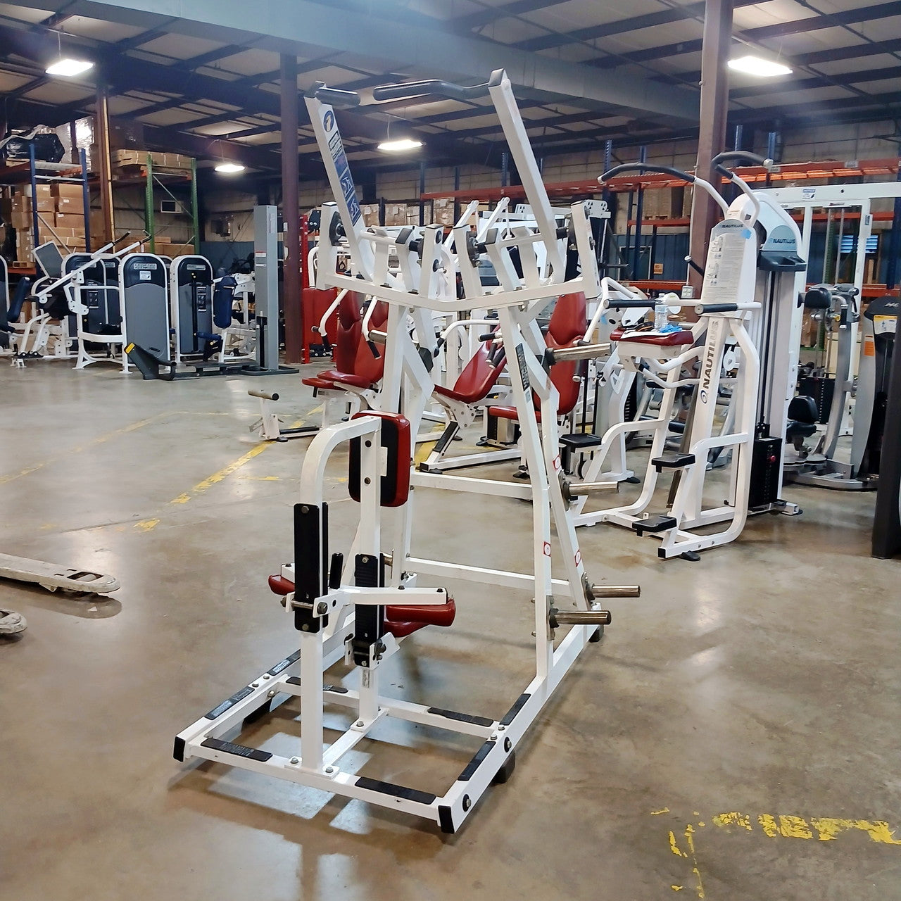Hammer Strength Iso-Lateral Front Lat Pulldown