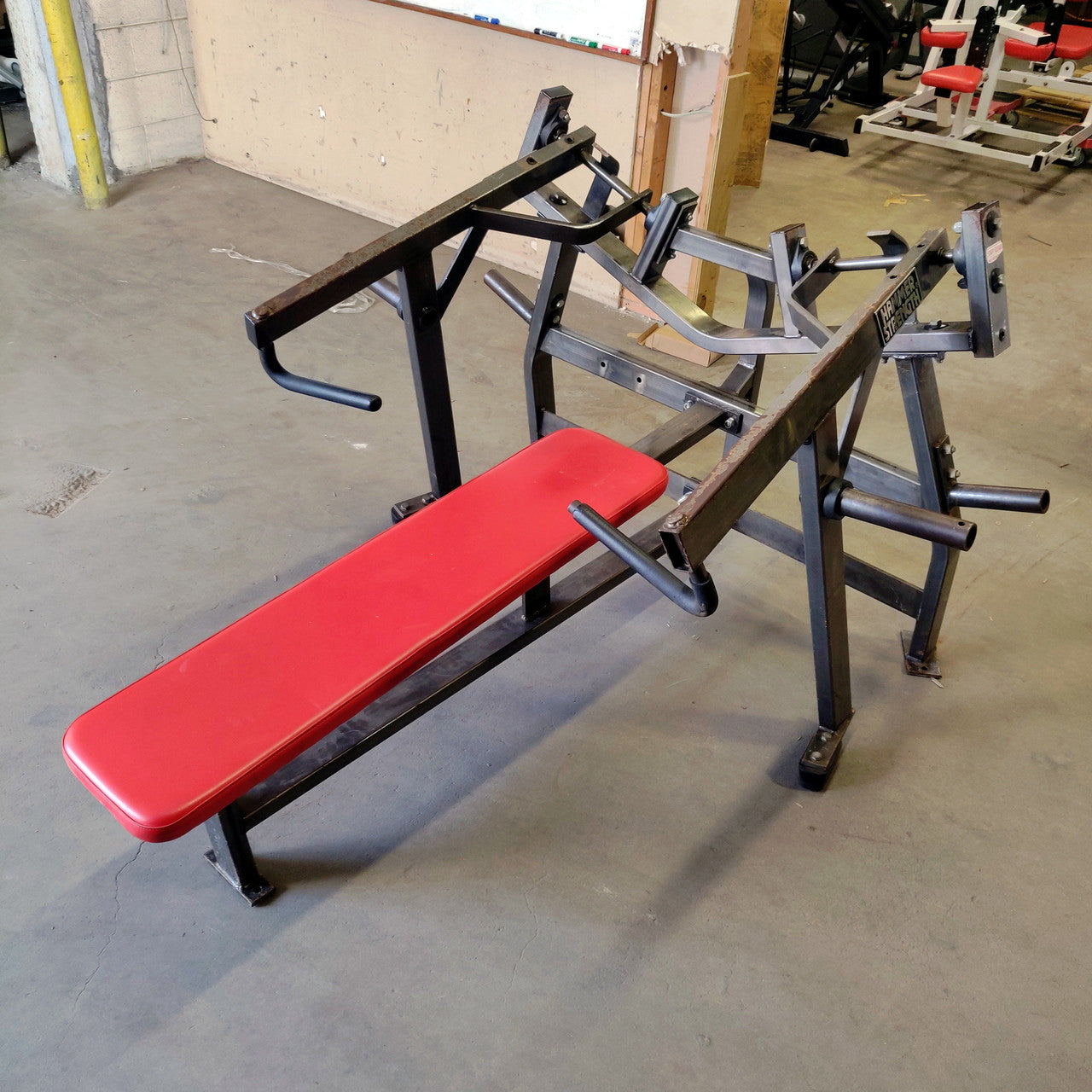 Hammer Strength Plate-Loaded Iso-Lateral Horizontal Bench Press