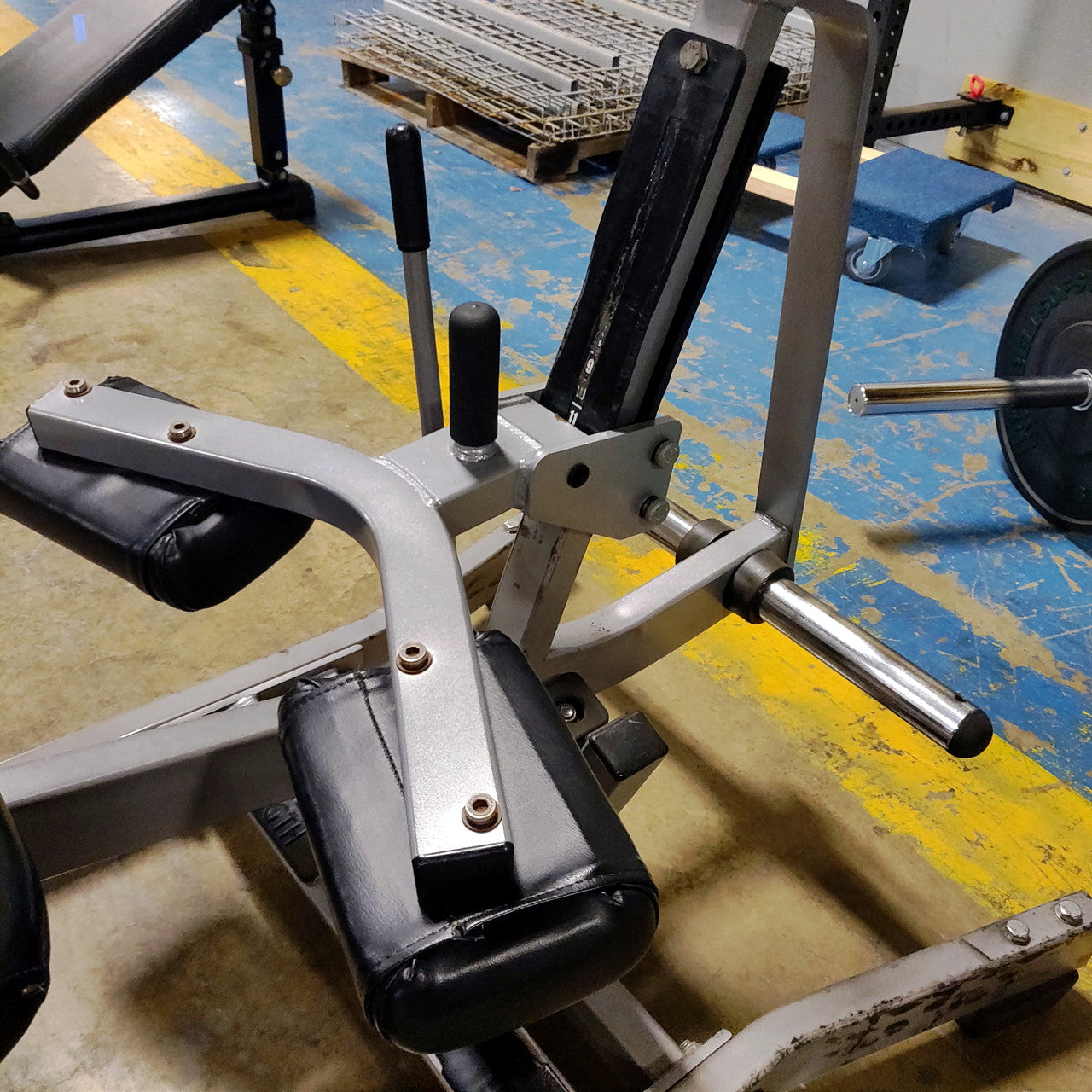 Hammer Strength Seated Calf Raise